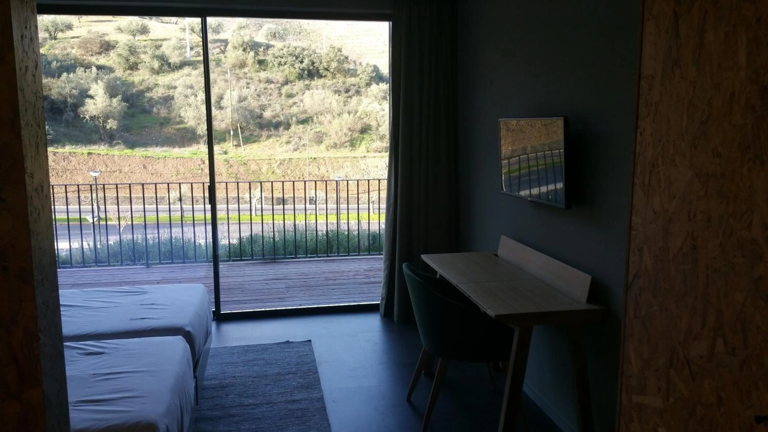 TV and multimedia in Longroiva Hotel Rural