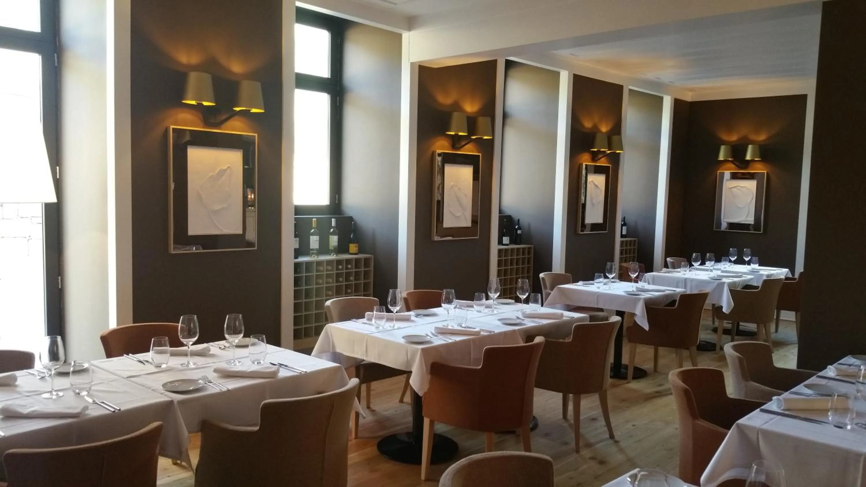 Restaurant/places to eat in Longroiva Hotel Rural