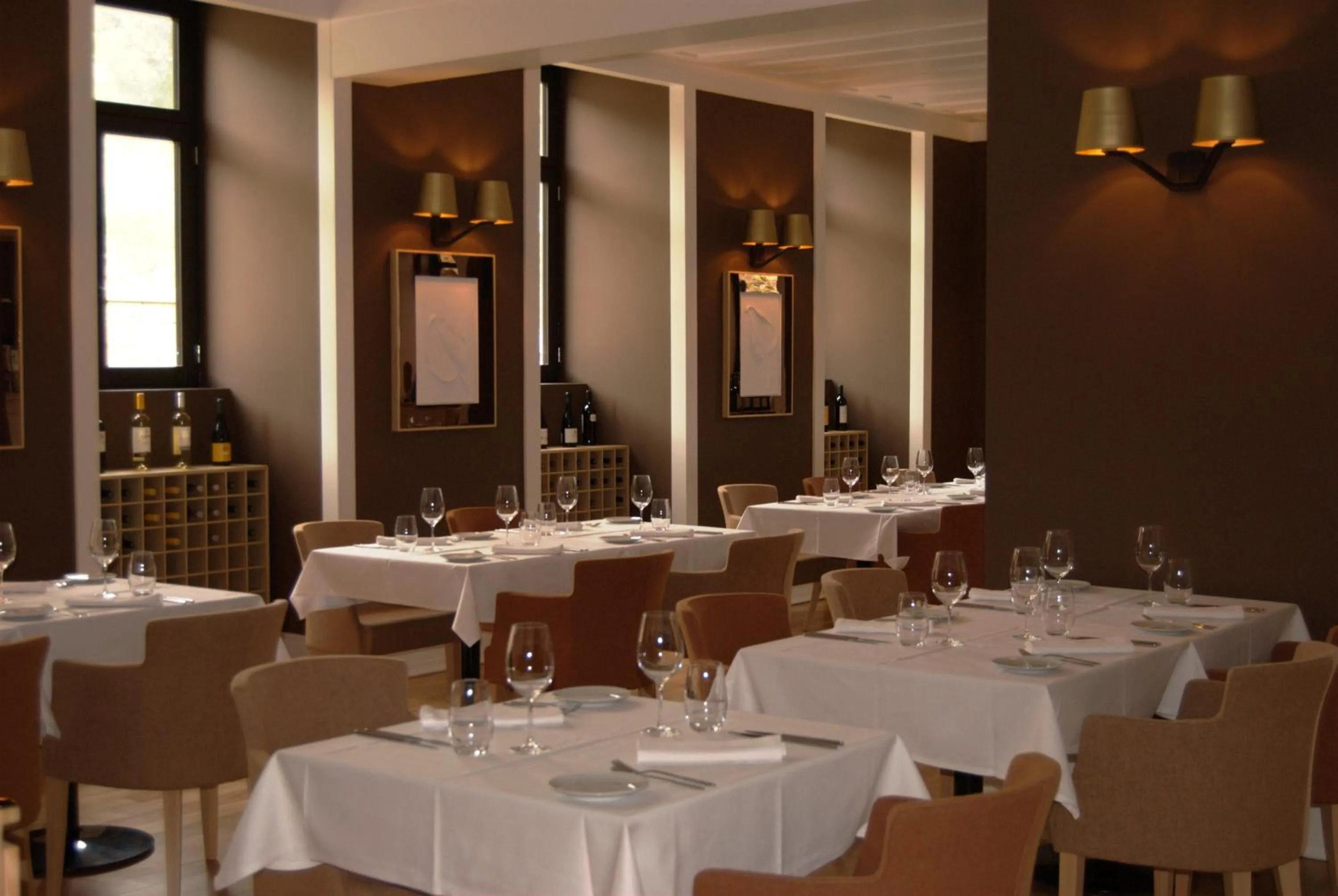 Restaurant/places to eat in Longroiva Hotel Rural