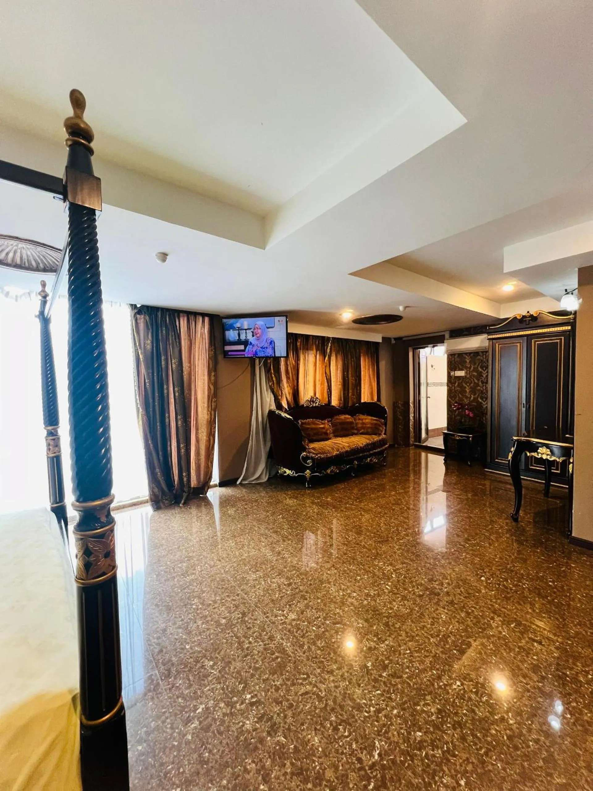 Living room, Bed in K Garden Hotel Sungai Petani