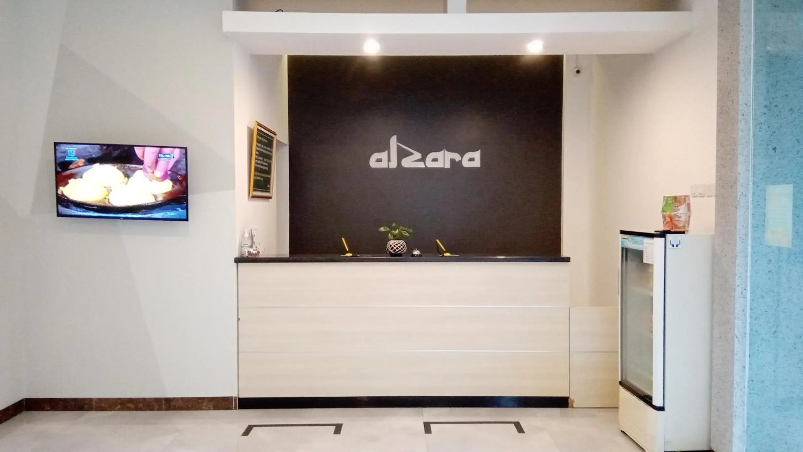 Lobby or reception in Alzara Hotel Syariah