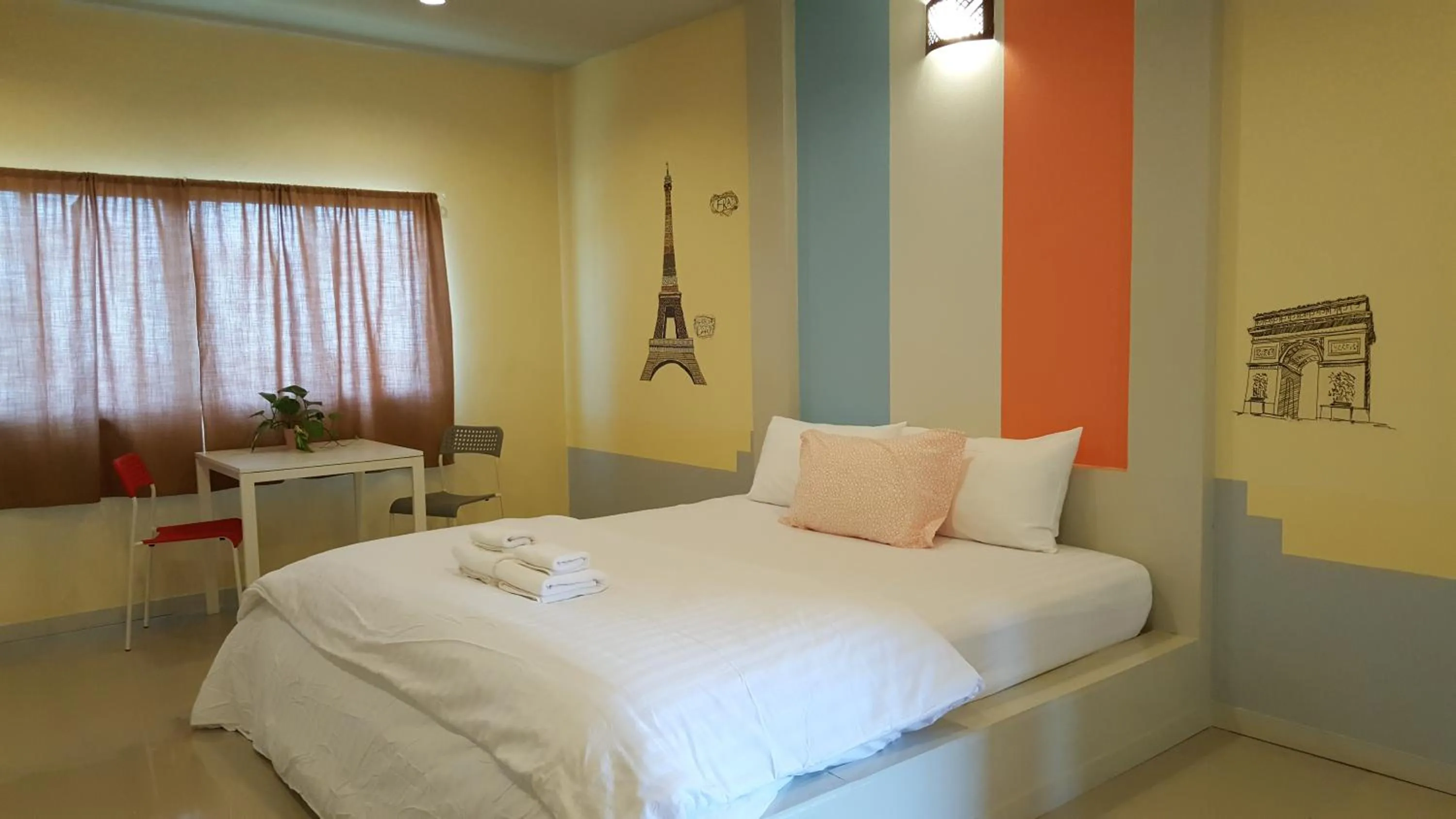 Bed in Juntima Place at Amphawa