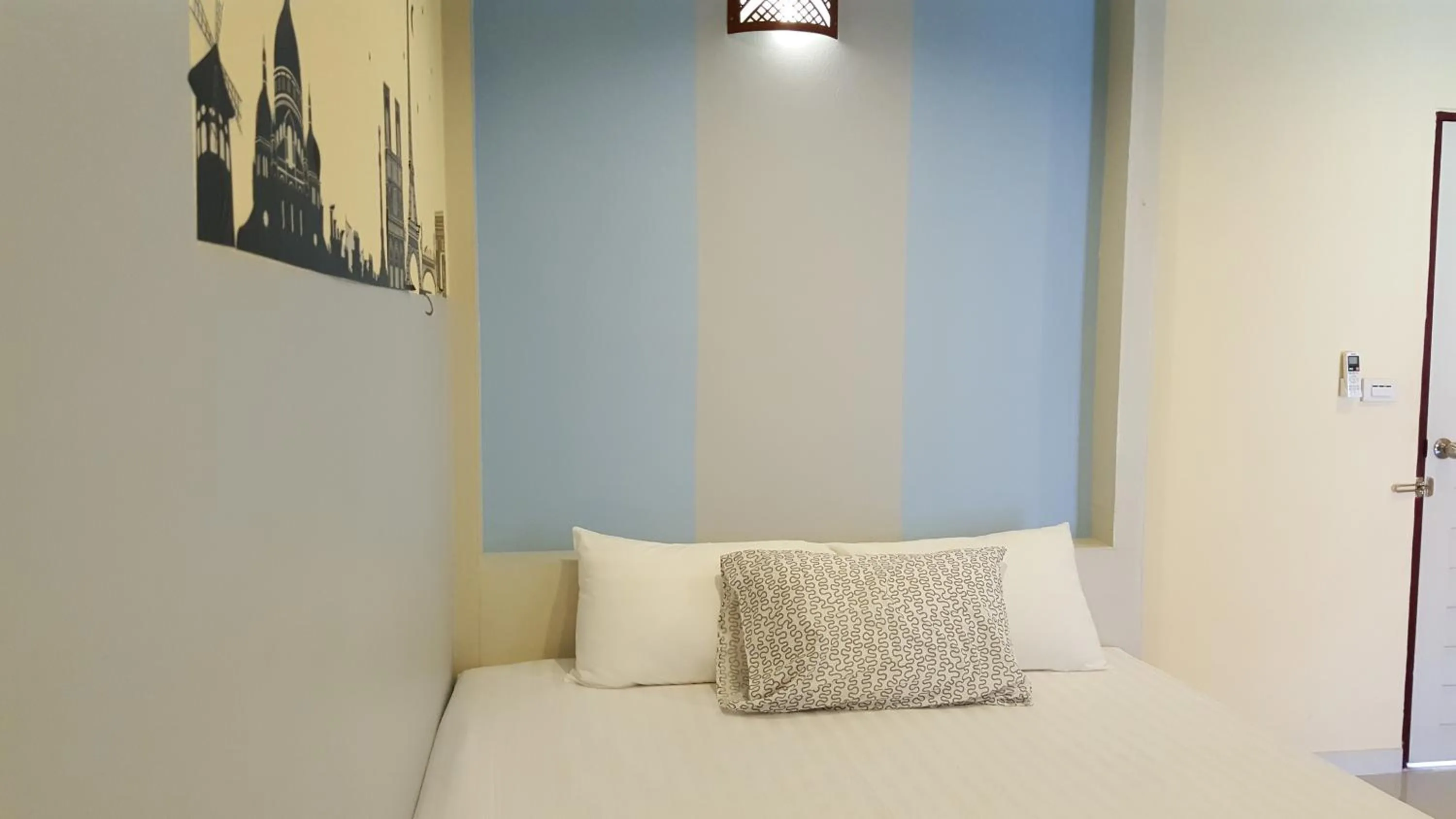 Bed in Juntima Place at Amphawa