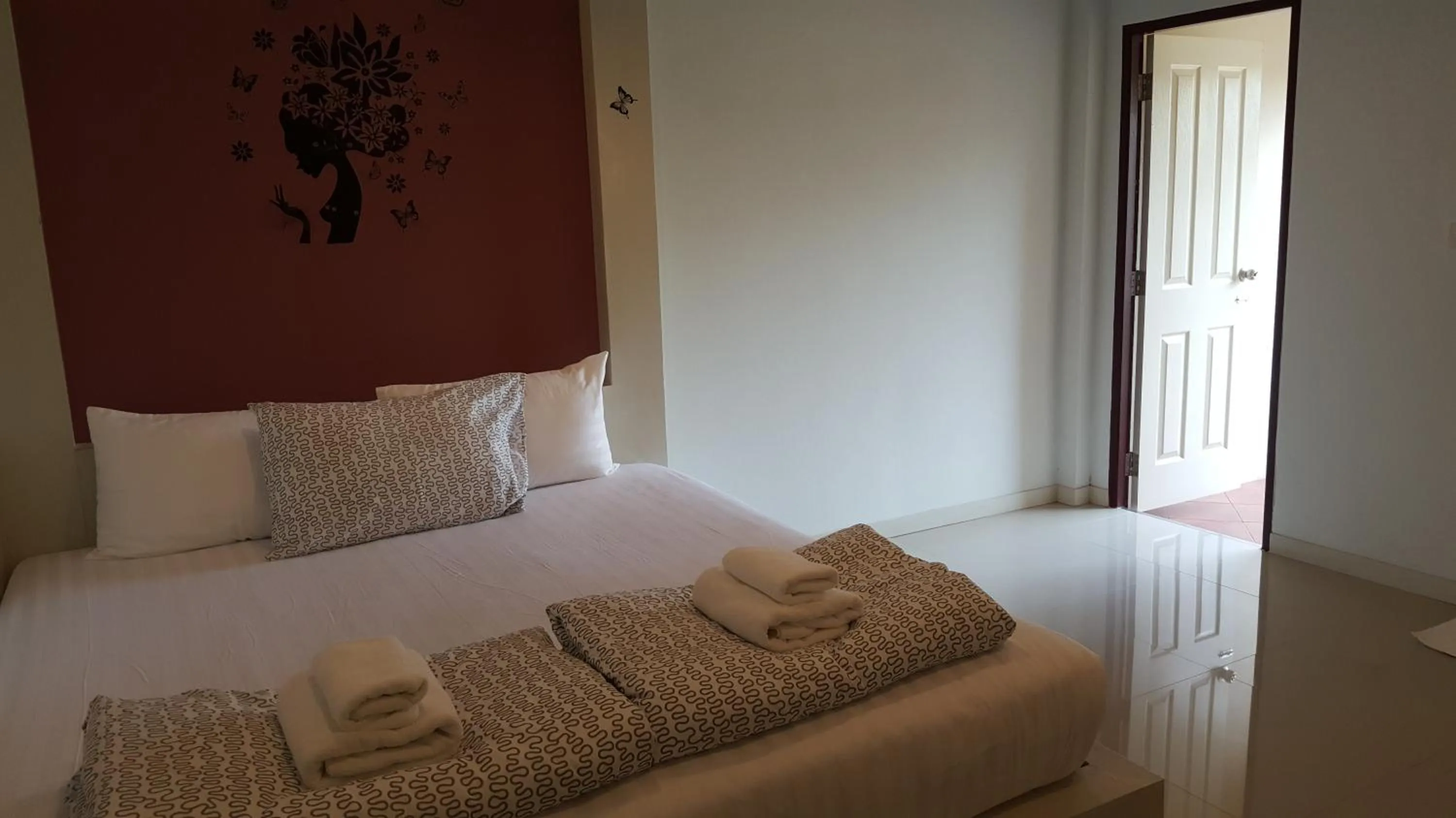 Bed in Juntima Place at Amphawa