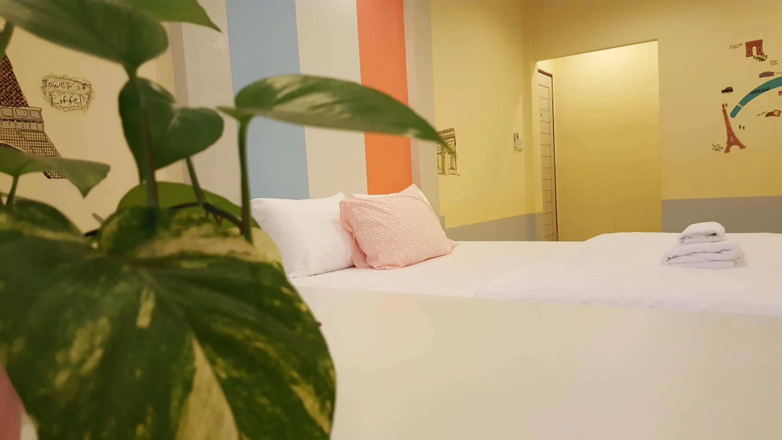 Bed in Juntima Place at Amphawa