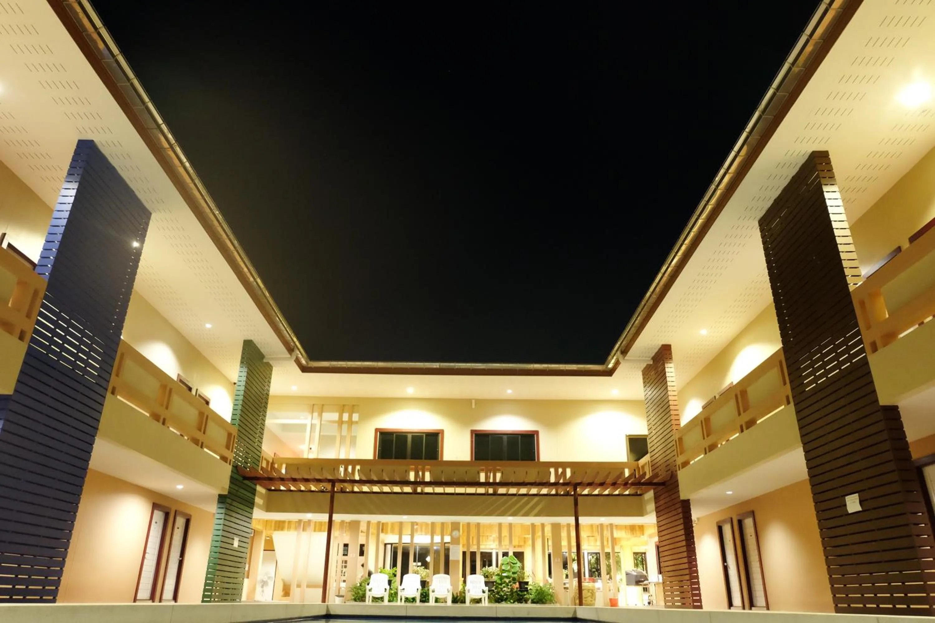 Night in Juntima Place at Amphawa