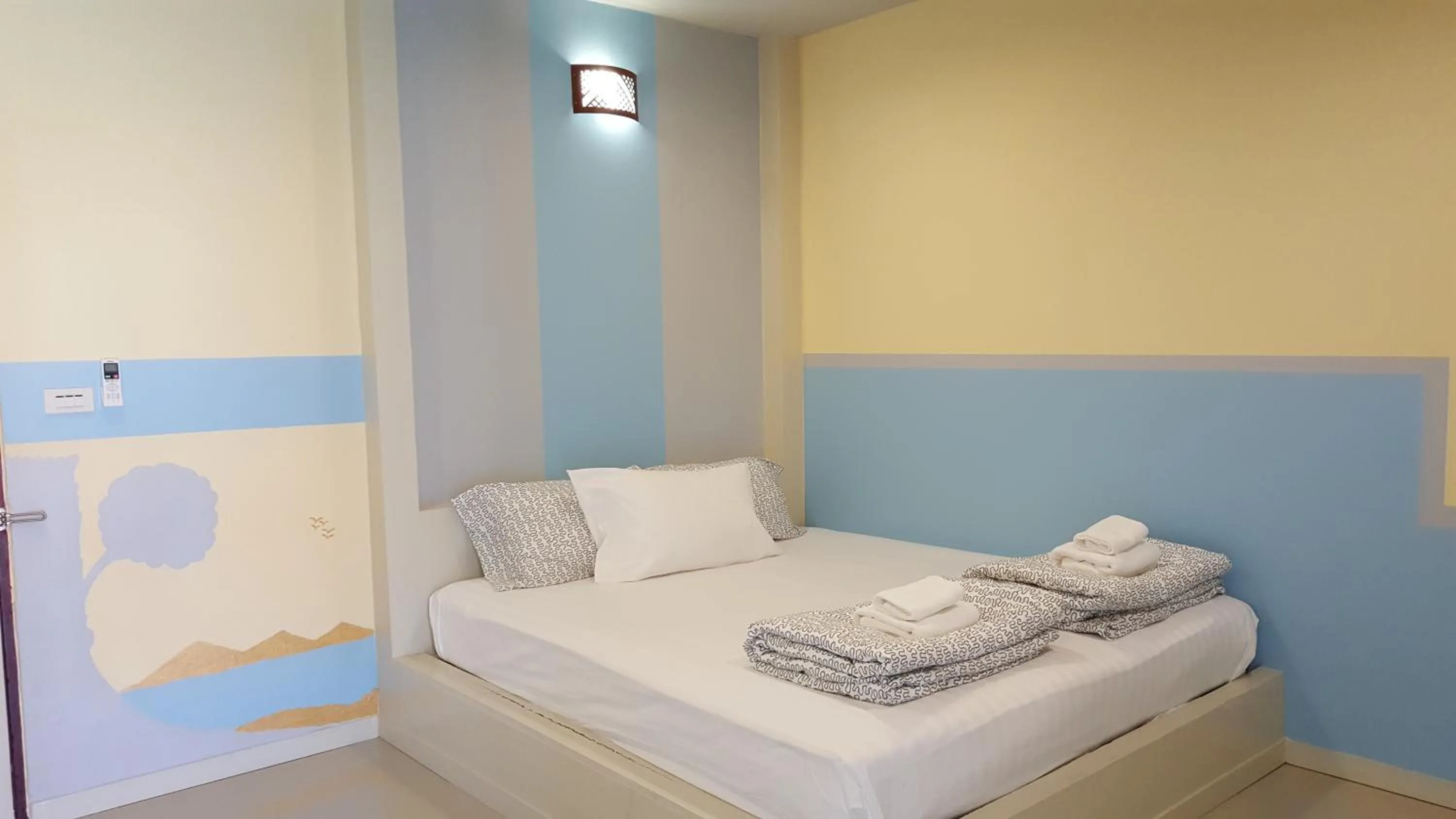 Bed in Juntima Place at Amphawa