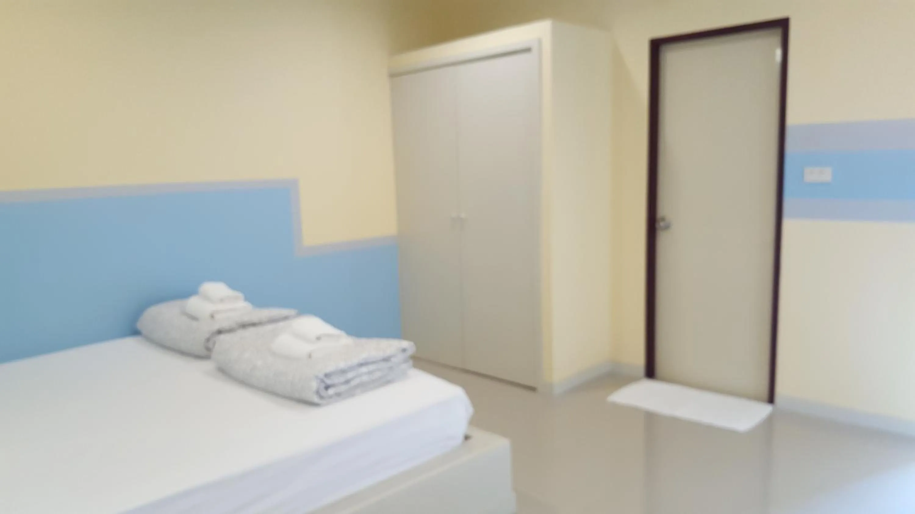 Bed in Juntima Place at Amphawa