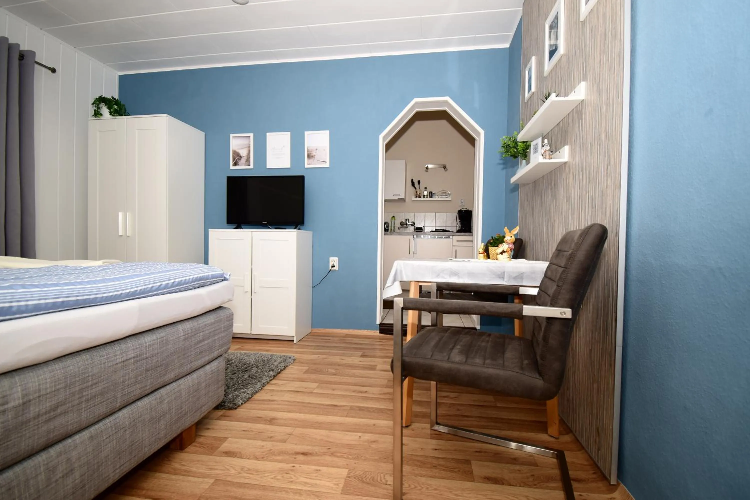 Photo of the whole room, Bed in Villa Margarete