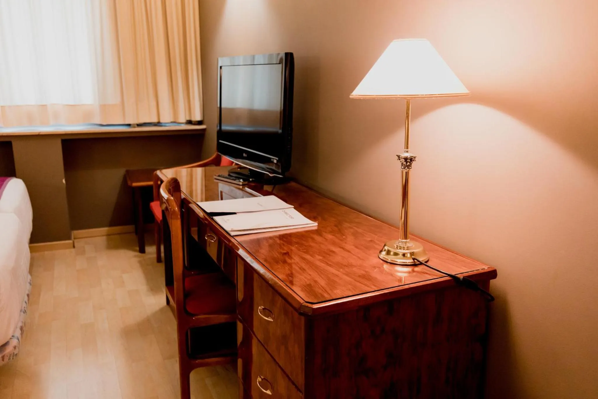 Photo of the whole room in Sercotel Delfos Andorra