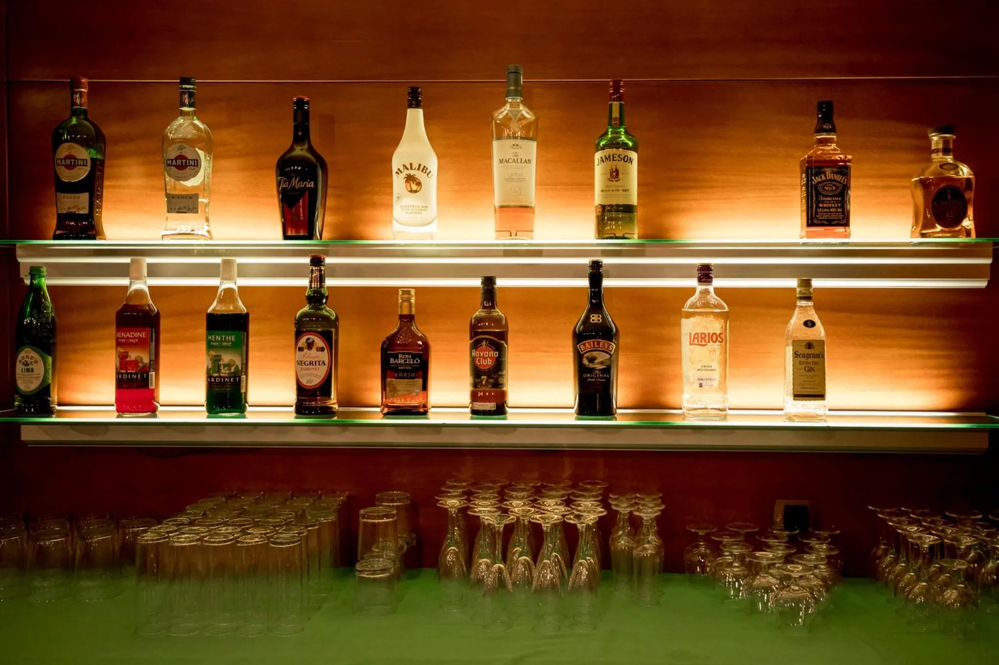 Lounge or bar in Sercotel Delfos Andorra