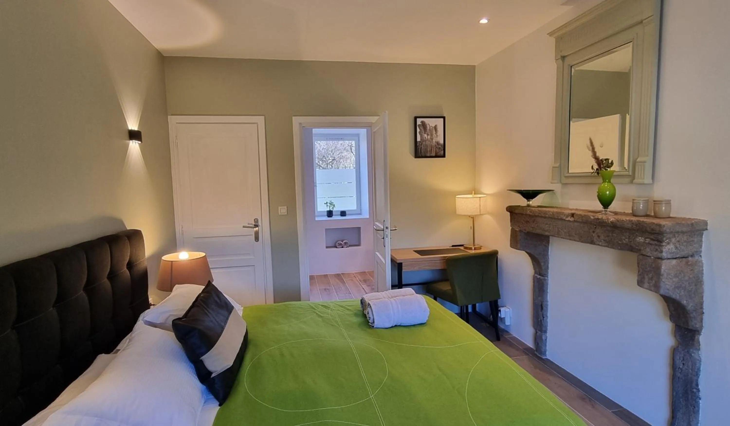 Bedroom, Bed in Moulin Renaudiots - Escapade Luxe Refuge cosy & Bourgogne au coin du feu