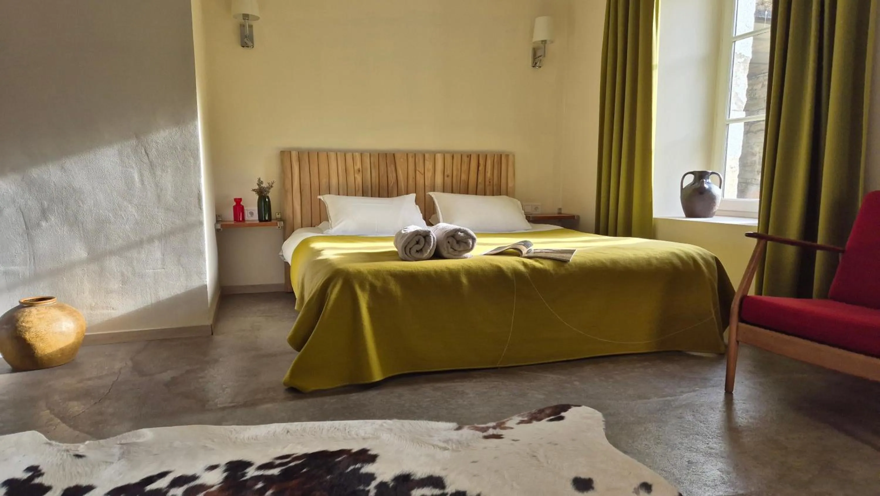 Bedroom, Bed in Moulin Renaudiots - Escapade Luxe Refuge cosy & Bourgogne au coin du feu