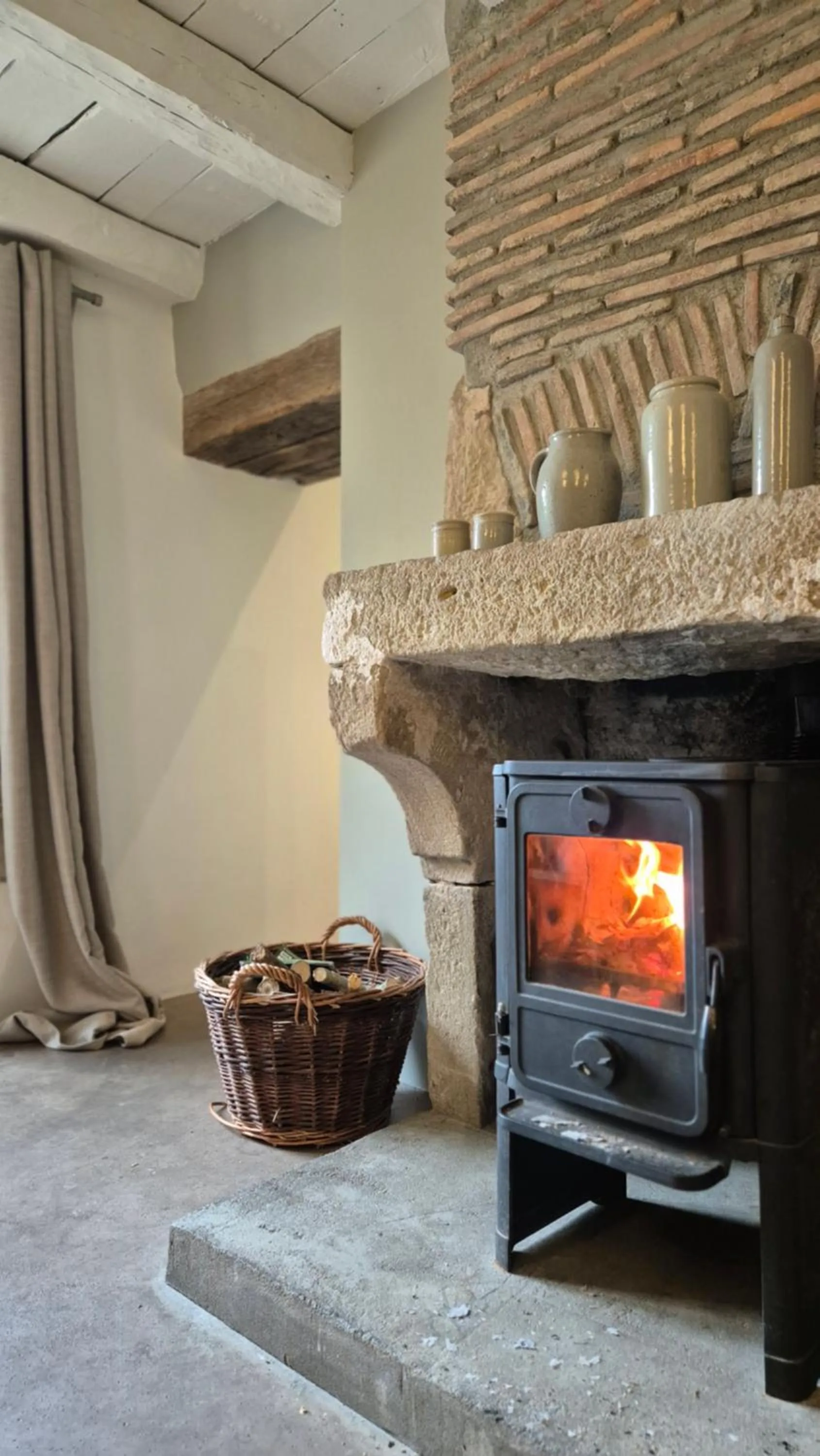 fireplace in Moulin Renaudiots - Escapade Luxe Refuge cosy & Bourgogne au coin du feu