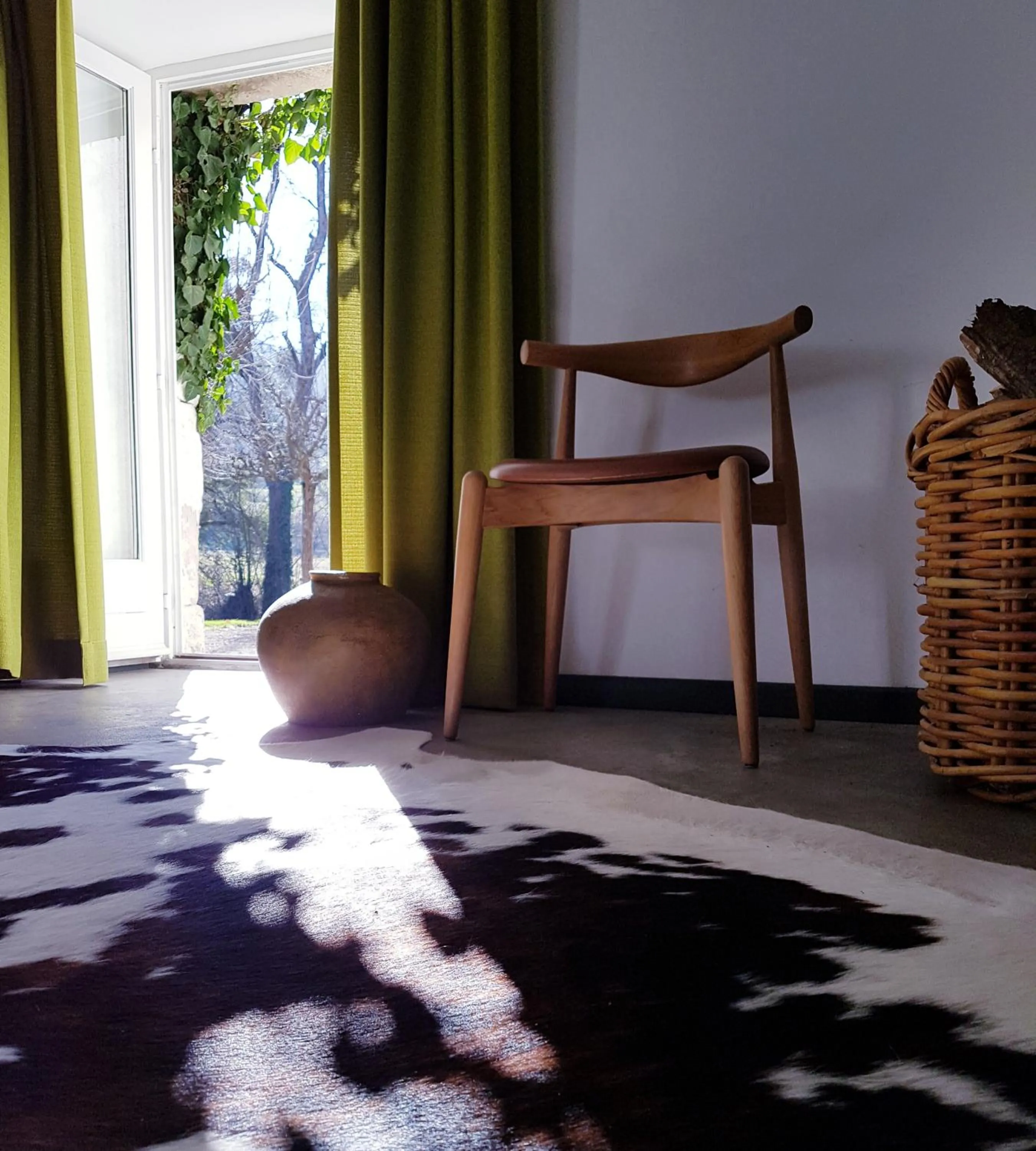 Living room in Moulin Renaudiots - Escapade Luxe Refuge cosy & Bourgogne au coin du feu