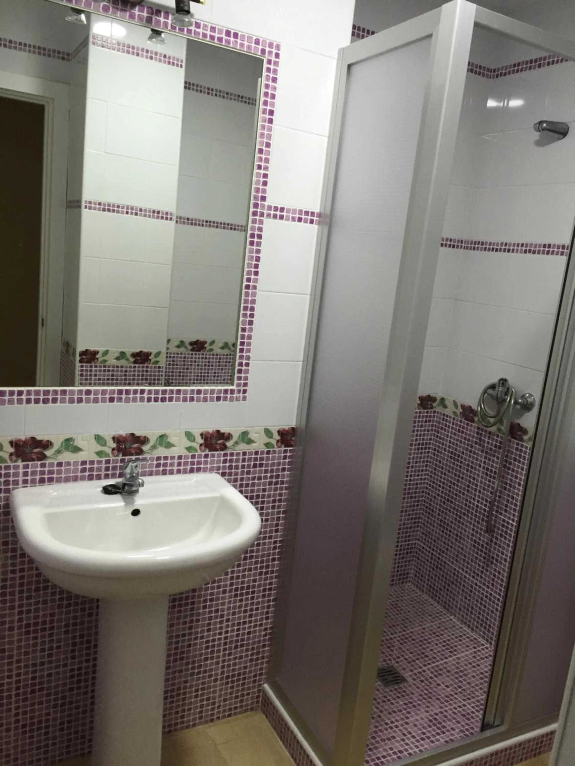 Photo of the whole room in Cadiz Deluxe Apartment