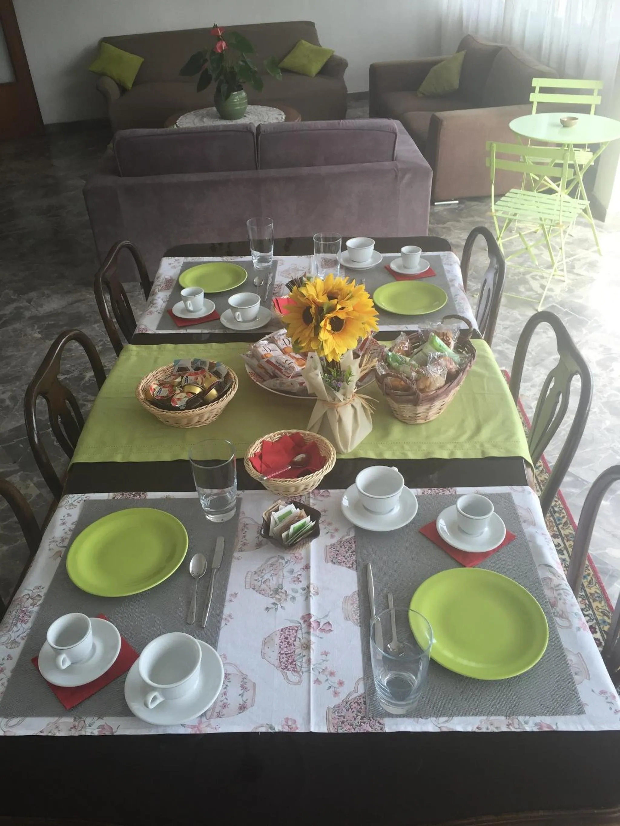 Communal lounge/ TV room in B&B Del viaggiatore