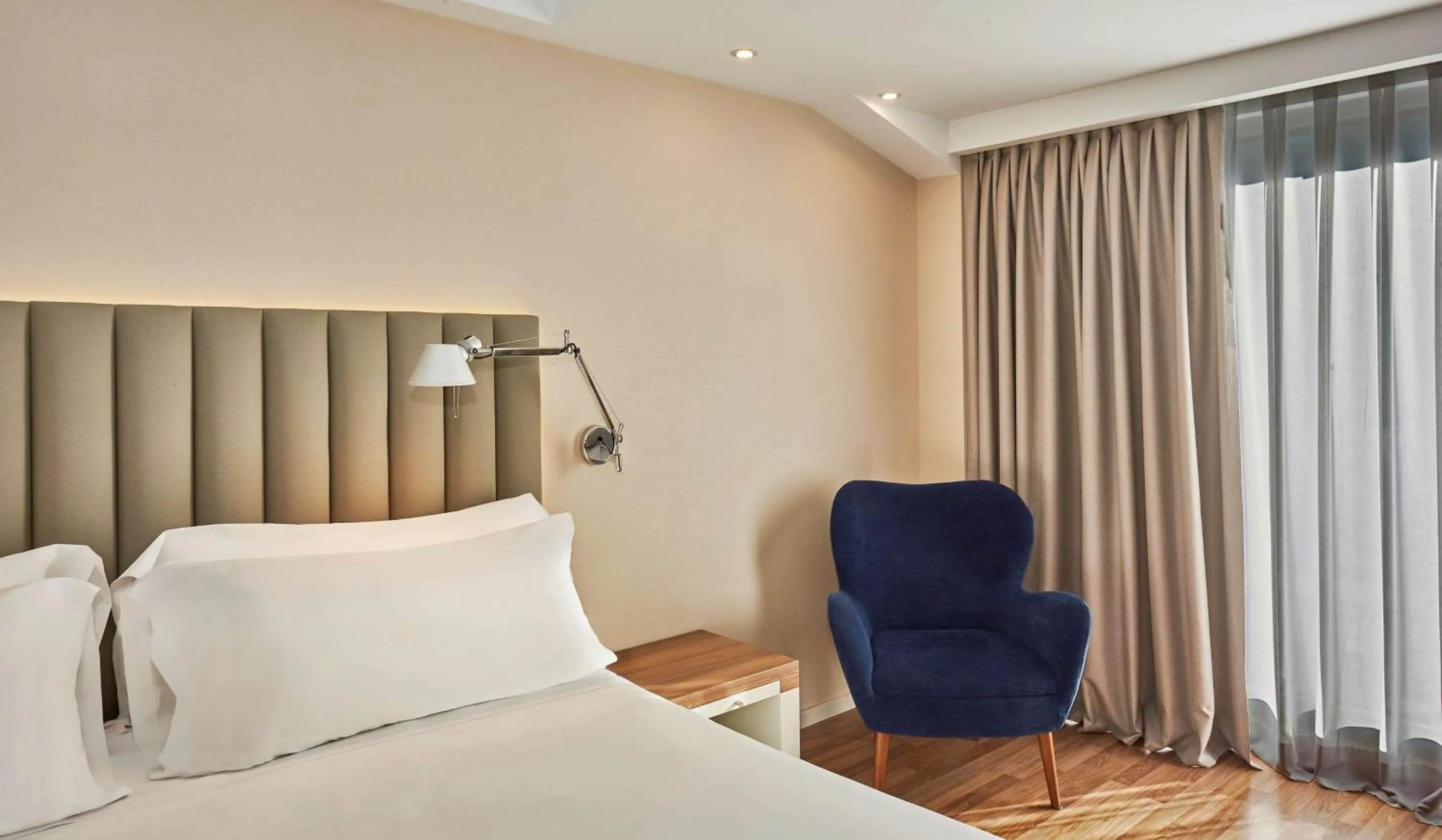 Bedroom, Bed in NH Andorra la Vella