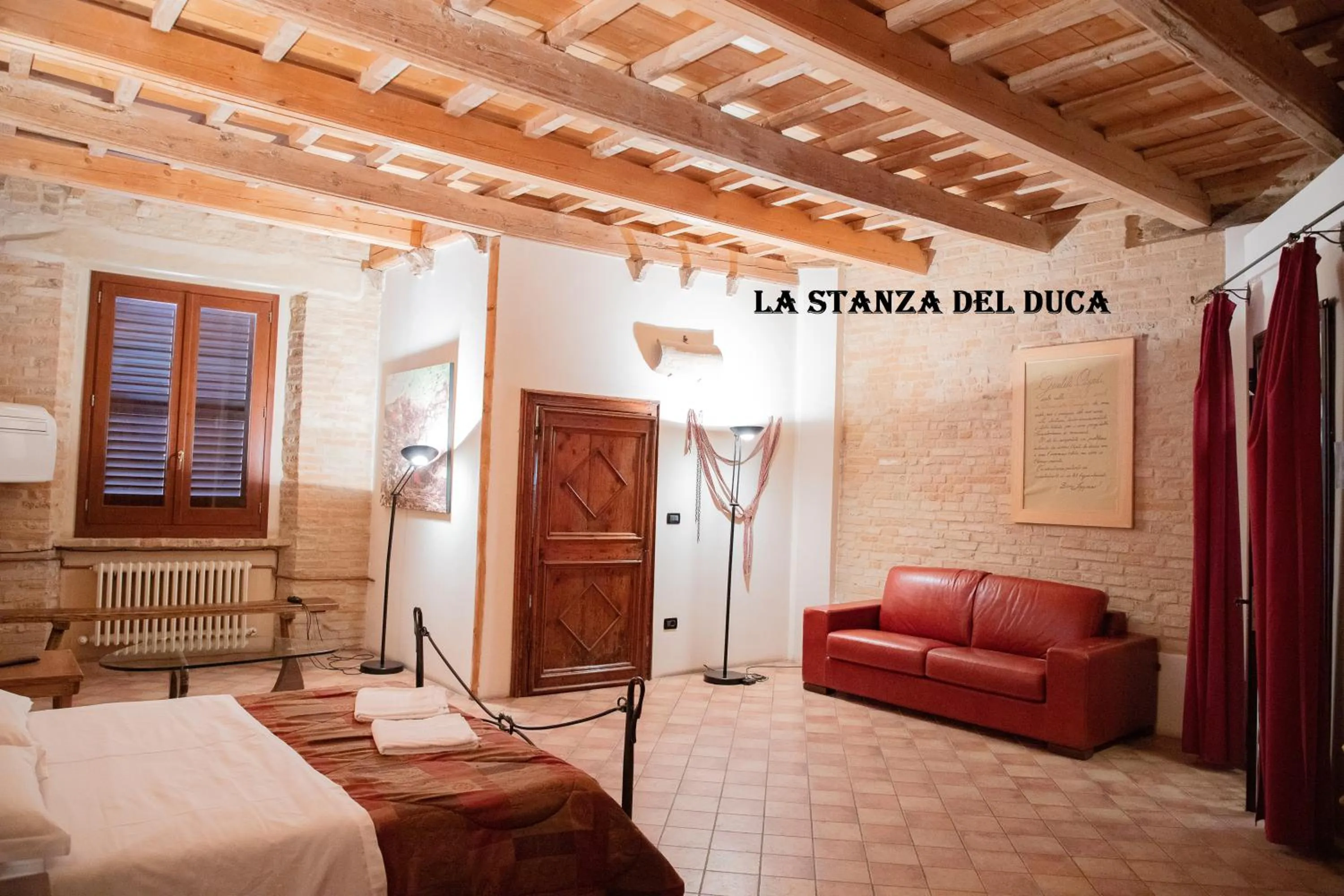 Bed in Hotel Palazzo Meraviglia Albergo diffuso