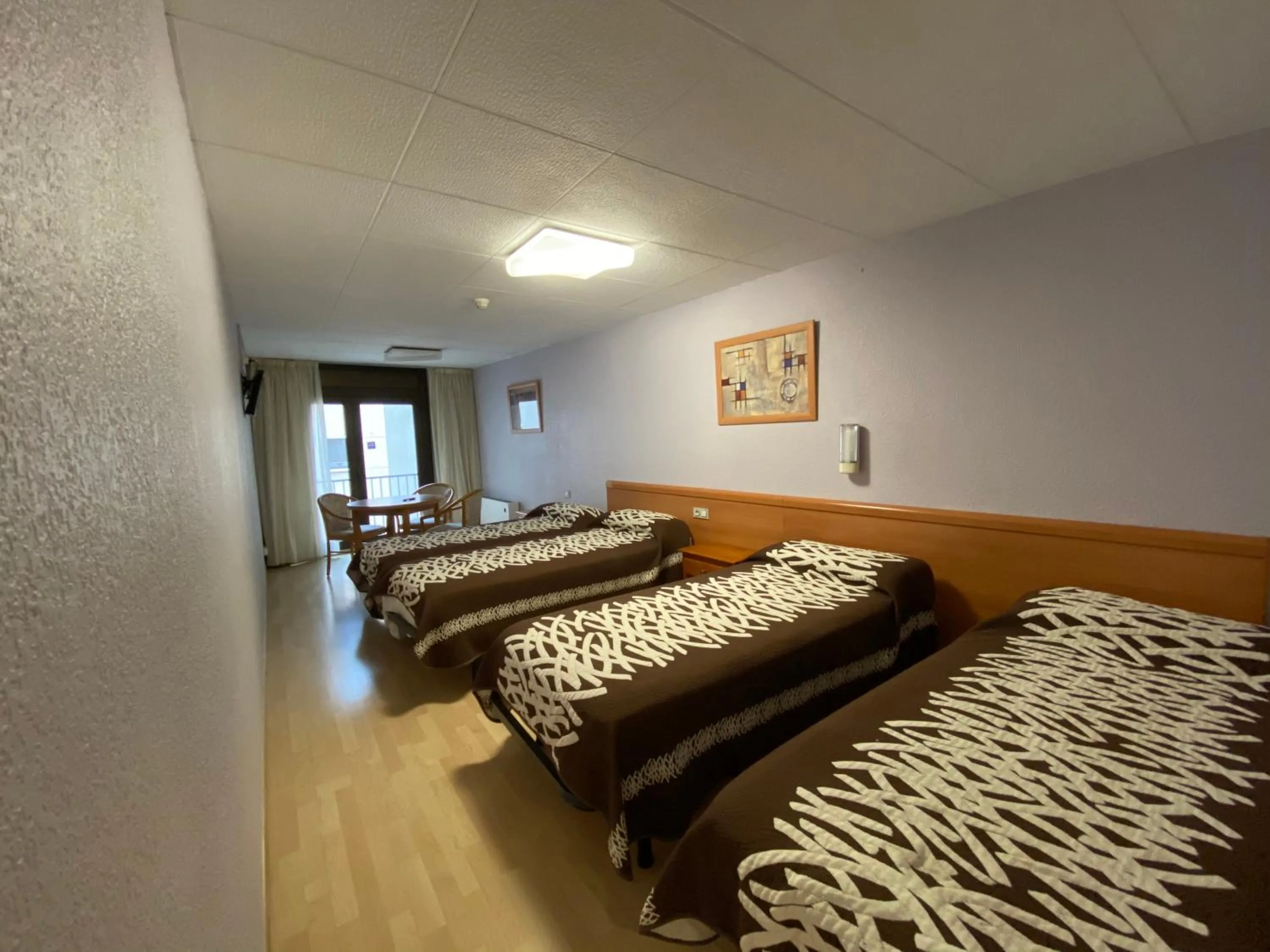 Somriu Hotel City M28