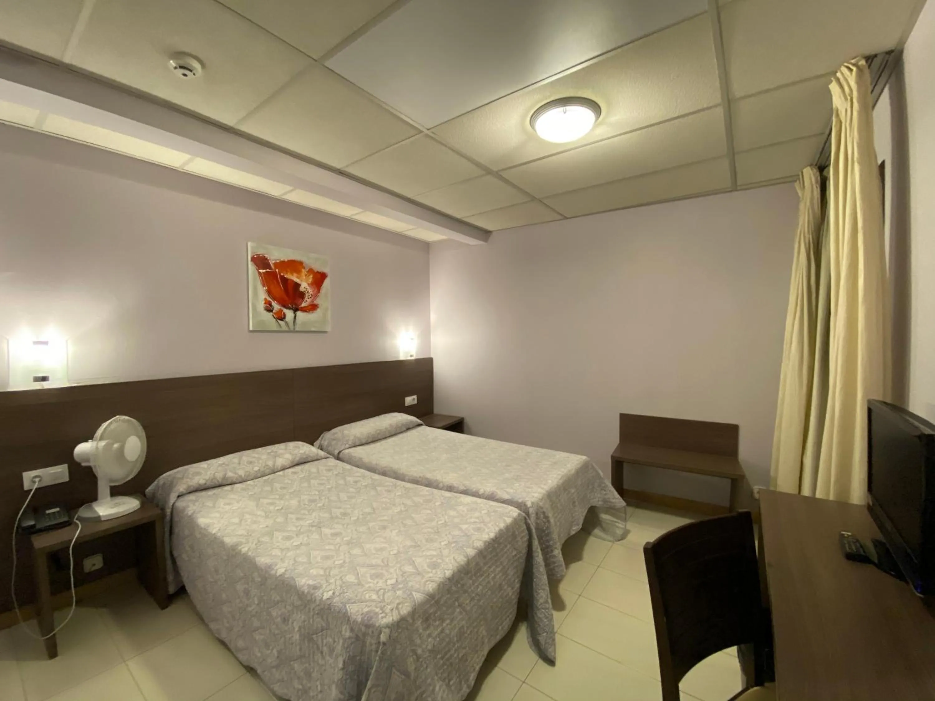 Somriu Hotel City M28