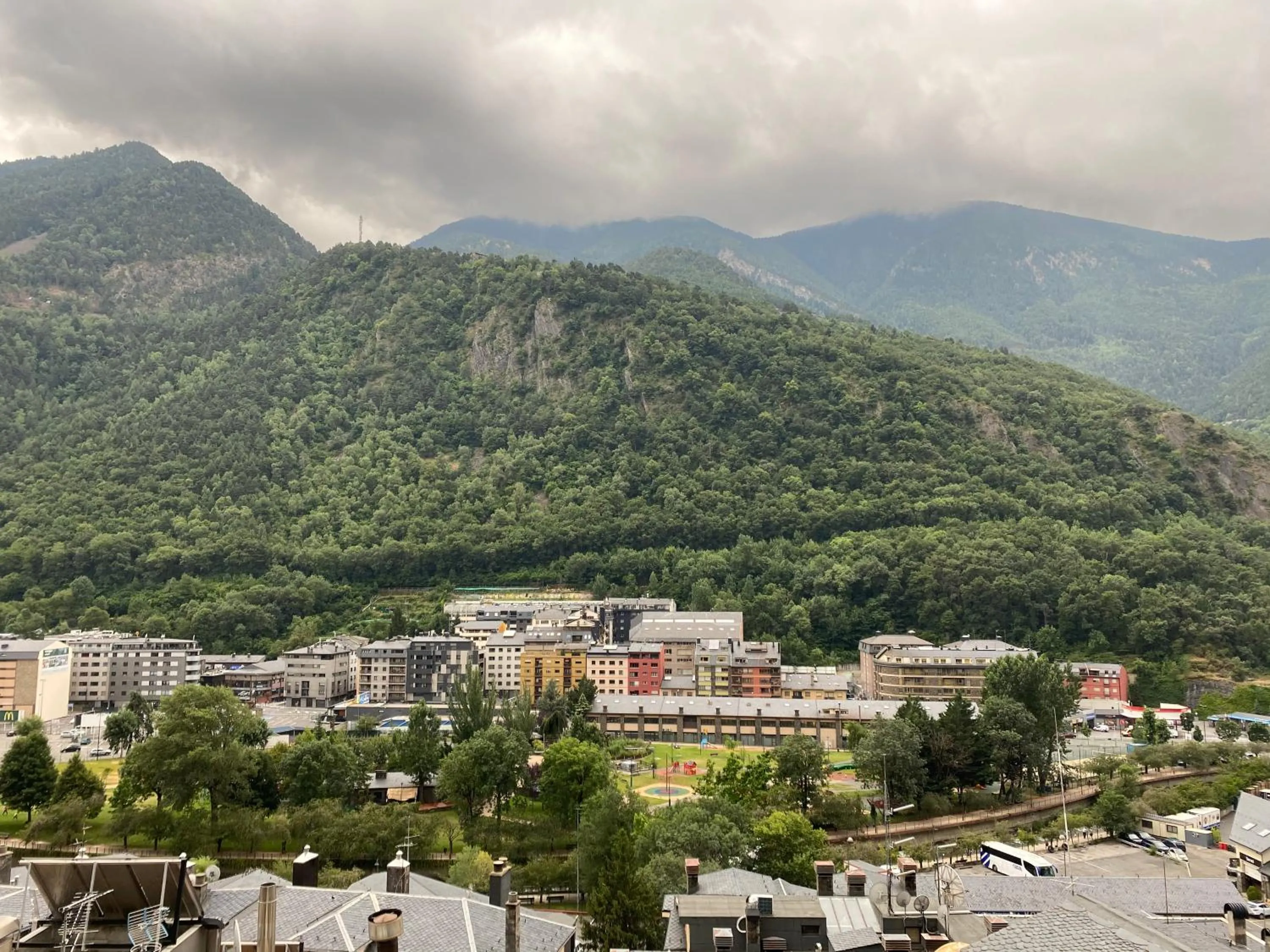 Bird's-eye View in Somriu Hotel City M28