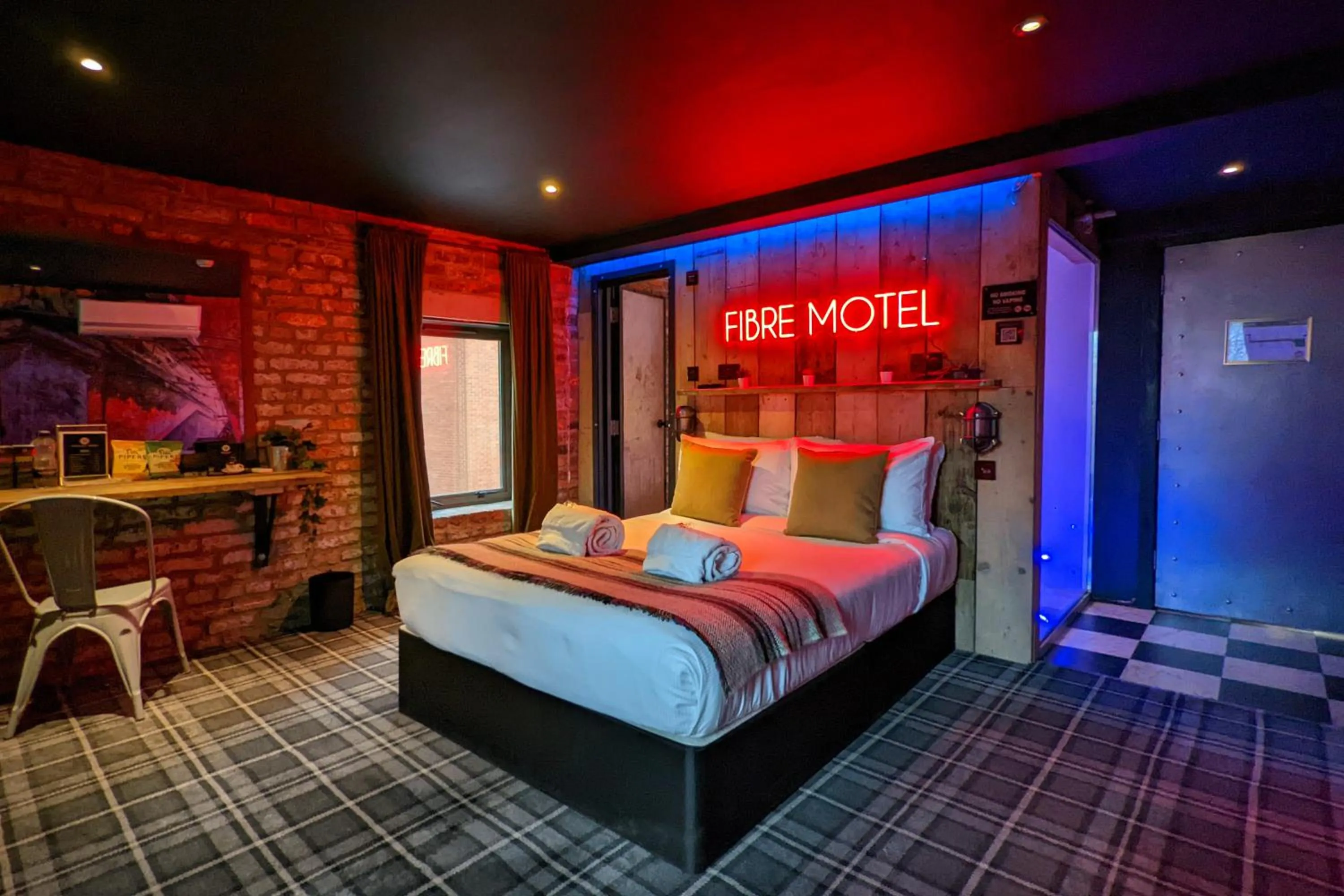 Bed in Briggate Hotel