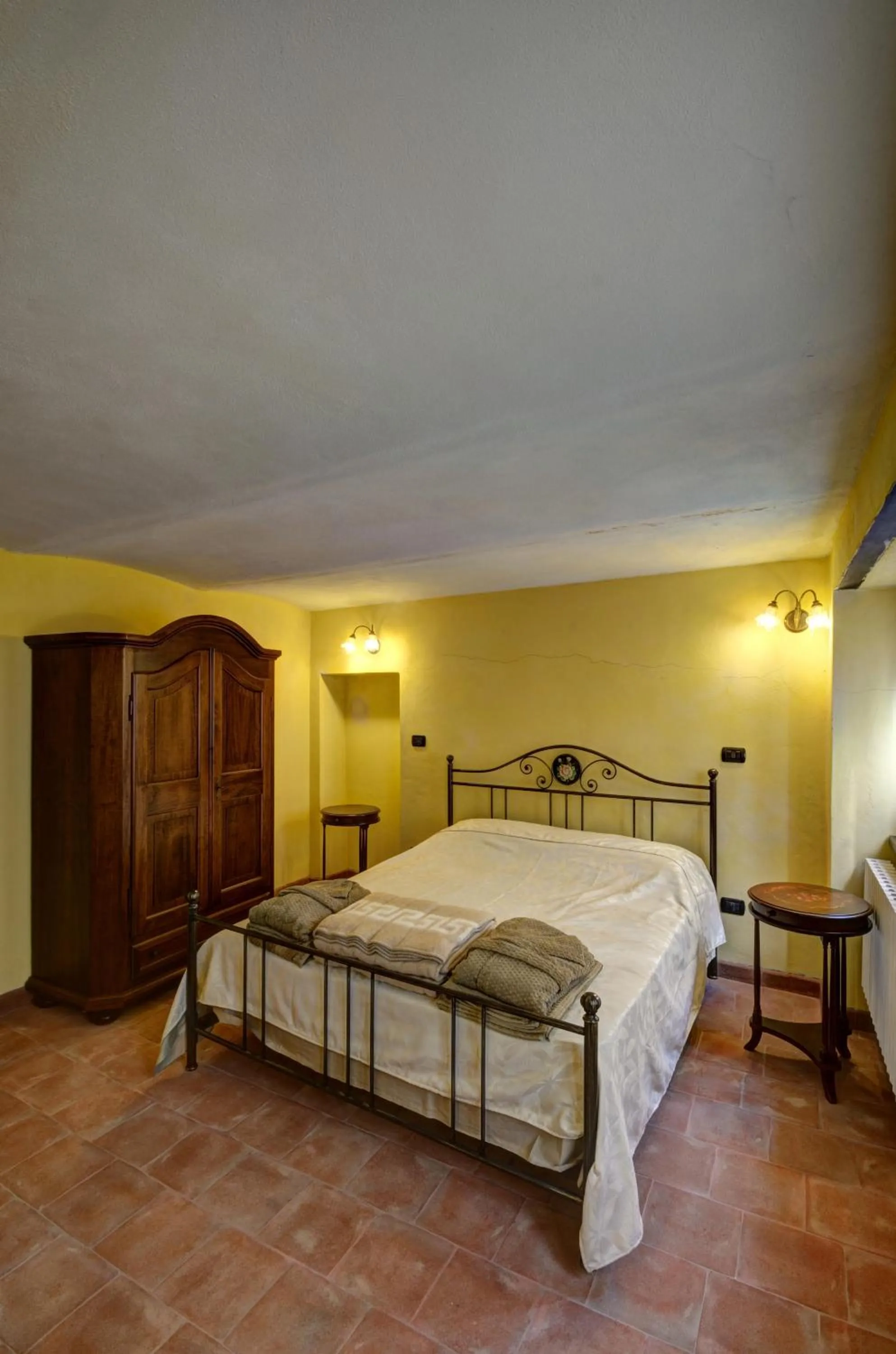 Bedroom, Bed in Palazzo Centro Alloggi Vacanza