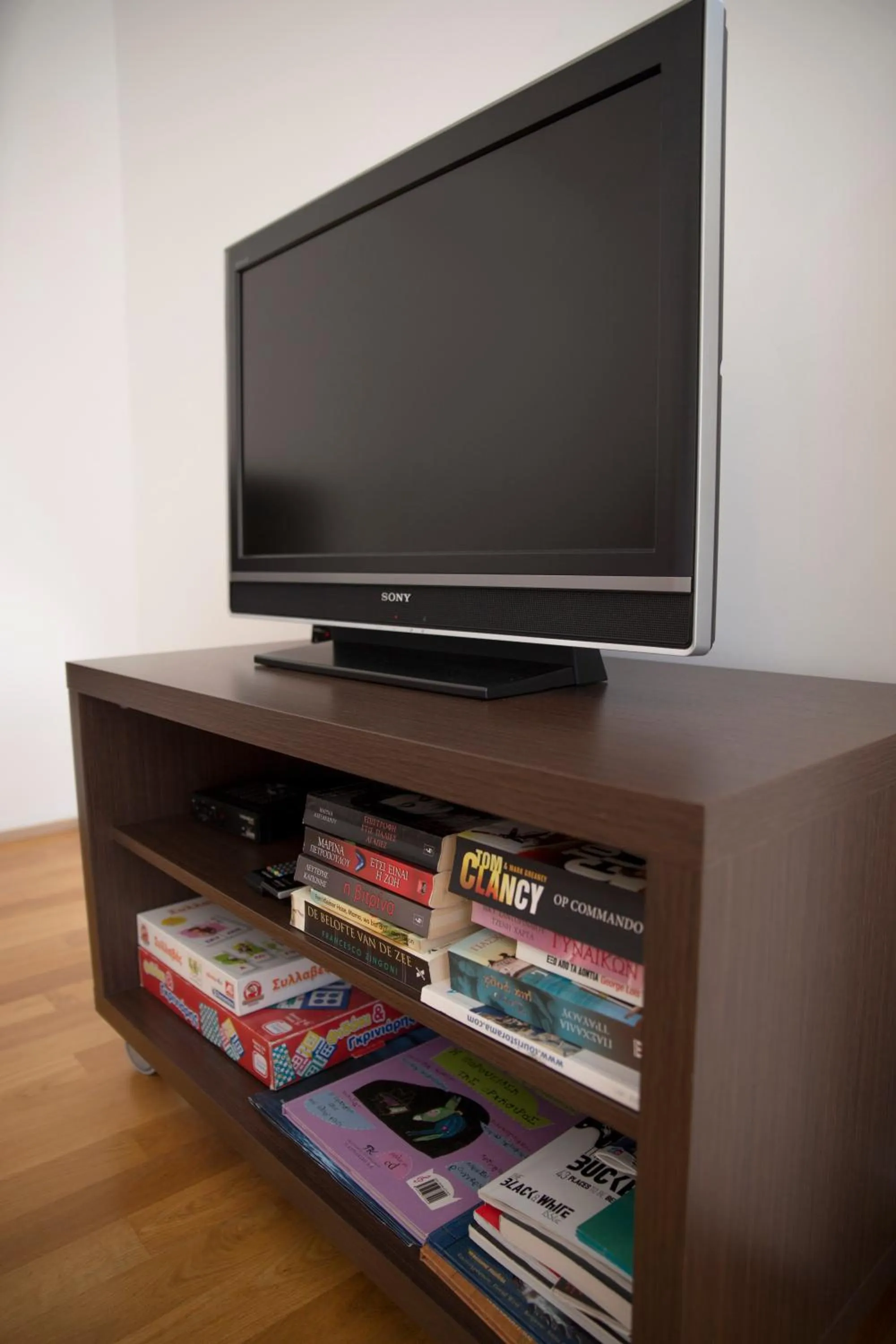 Other in Infinity White Complex by GK Properties