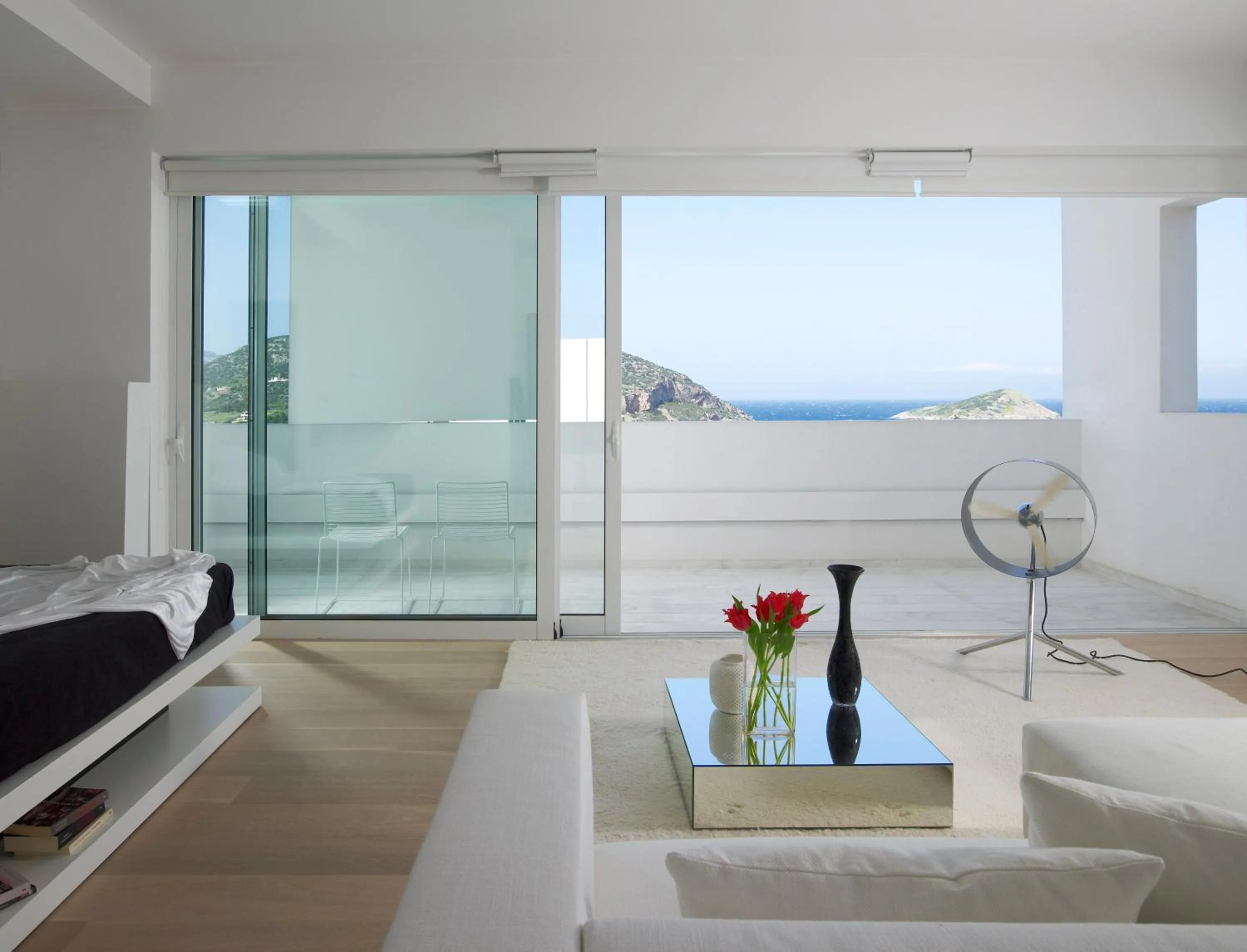 Day in Infinity White Complex by GK Properties