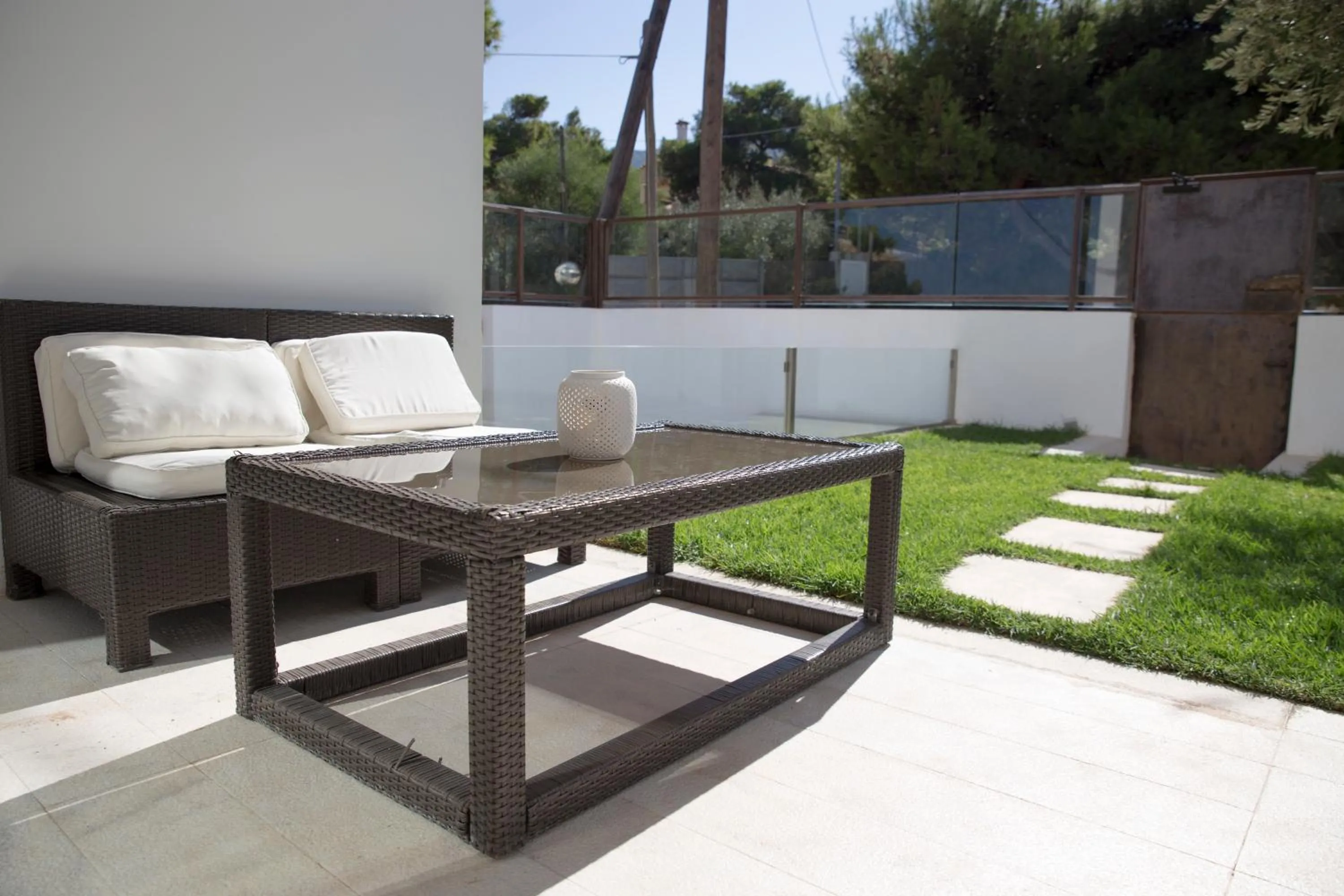 Garden in Infinity White Complex by GK Properties