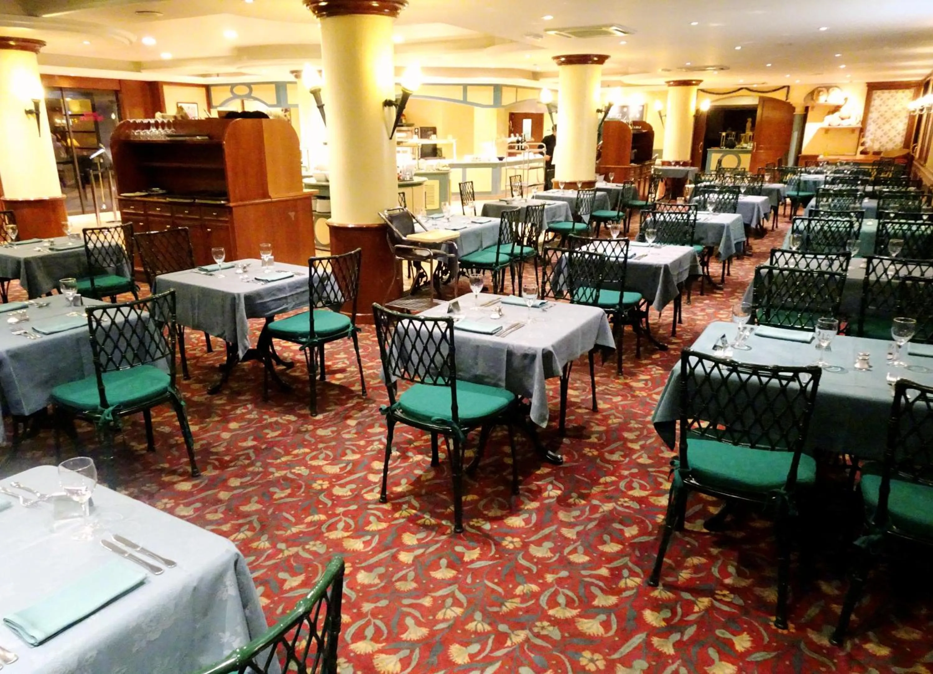 Restaurant/places to eat in Mercure Andorra