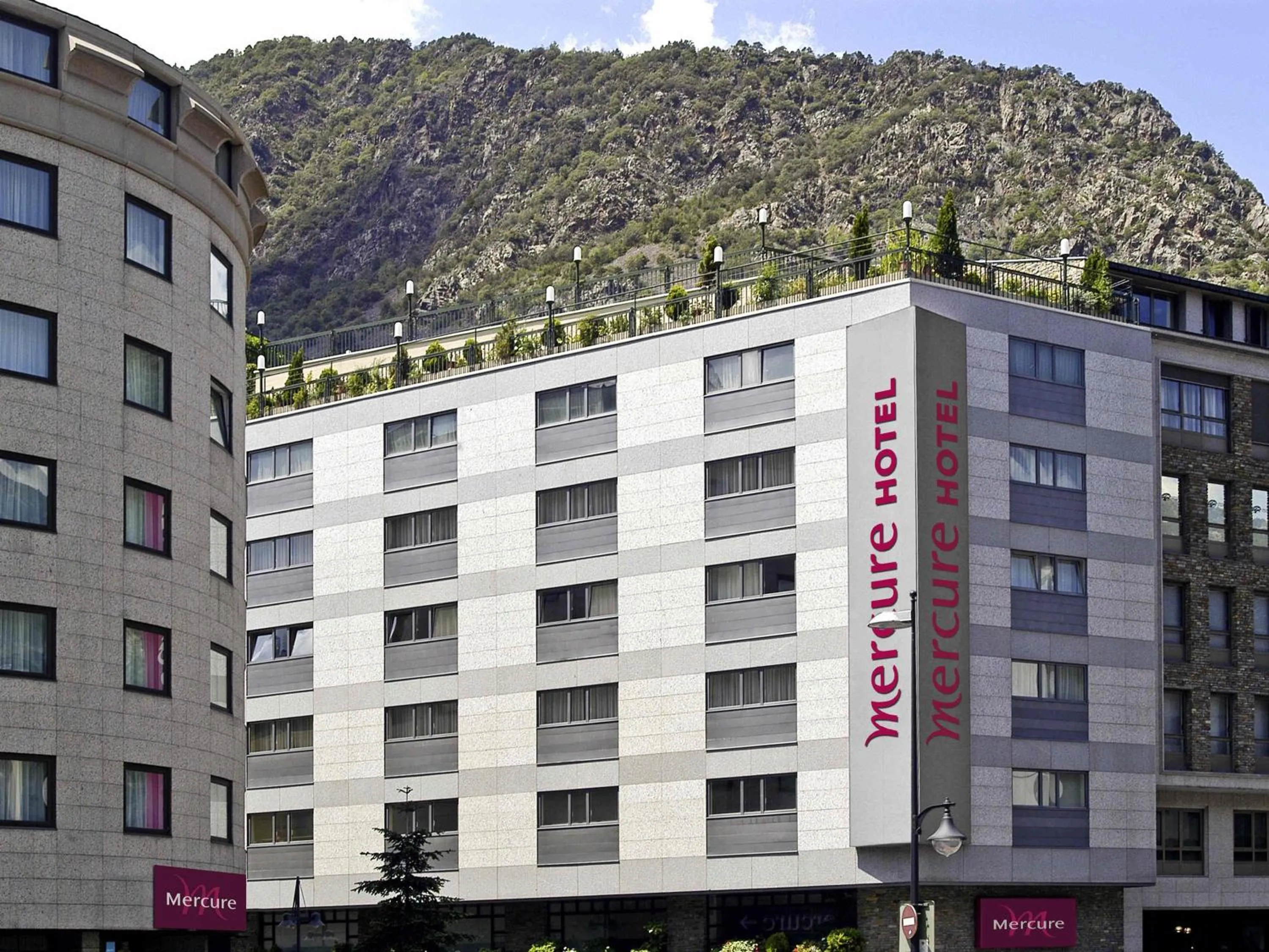 Property building in Mercure Andorra