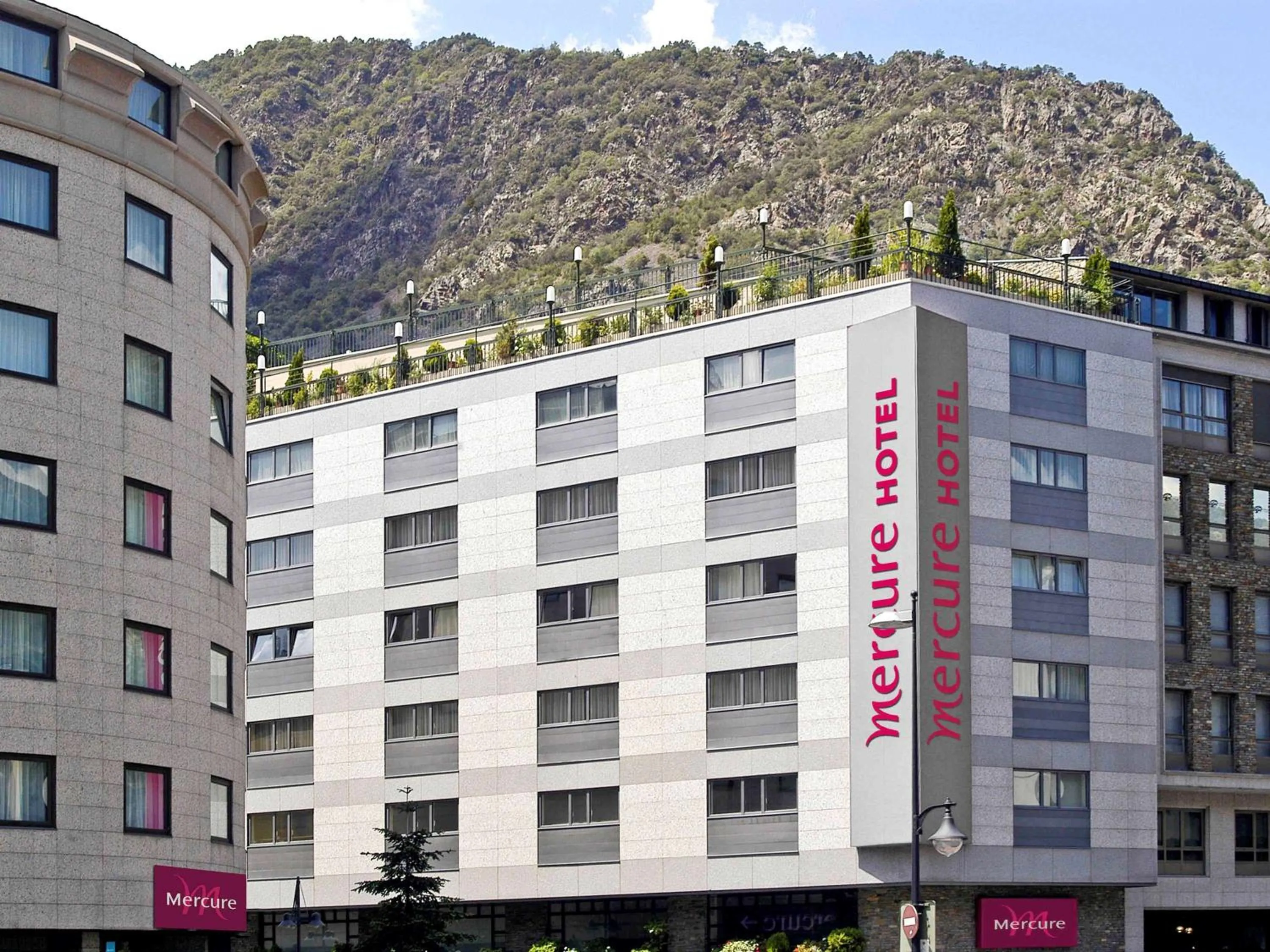 Property building in Mercure Andorra