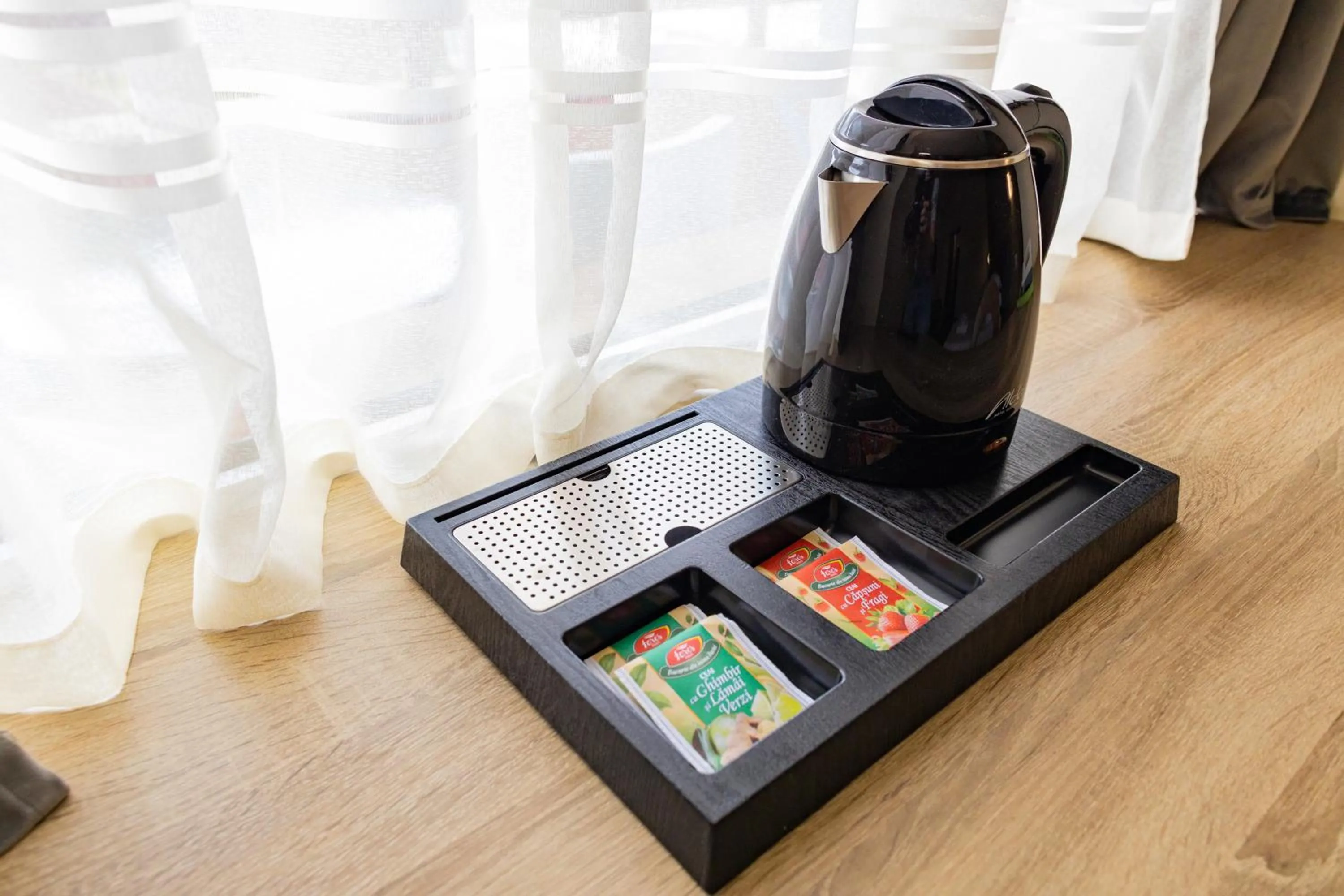 Coffee/tea facilities in Hotel Olanesti & Spa Medical