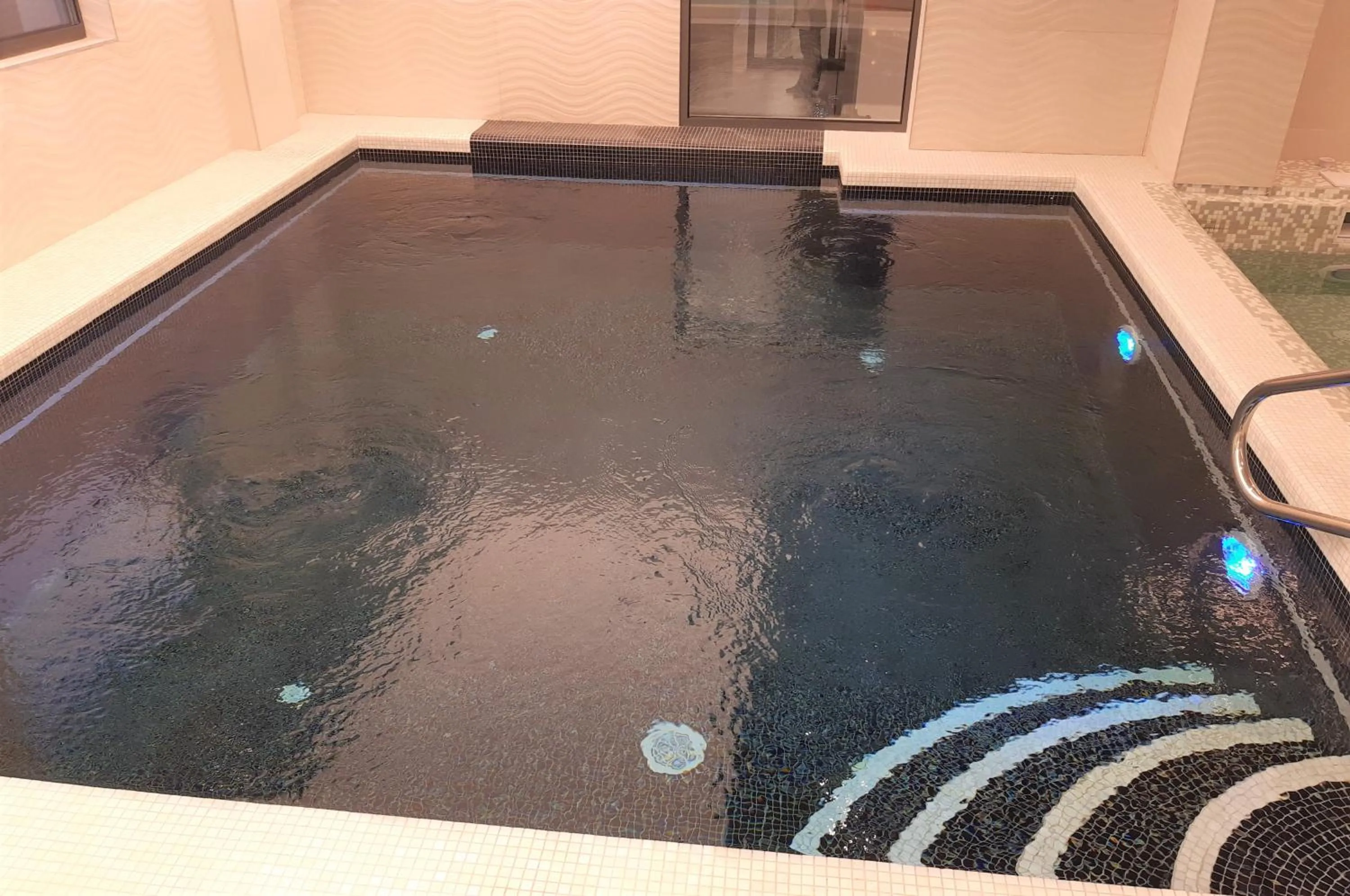 Swimming pool in Hotel Olanesti & Spa Medical