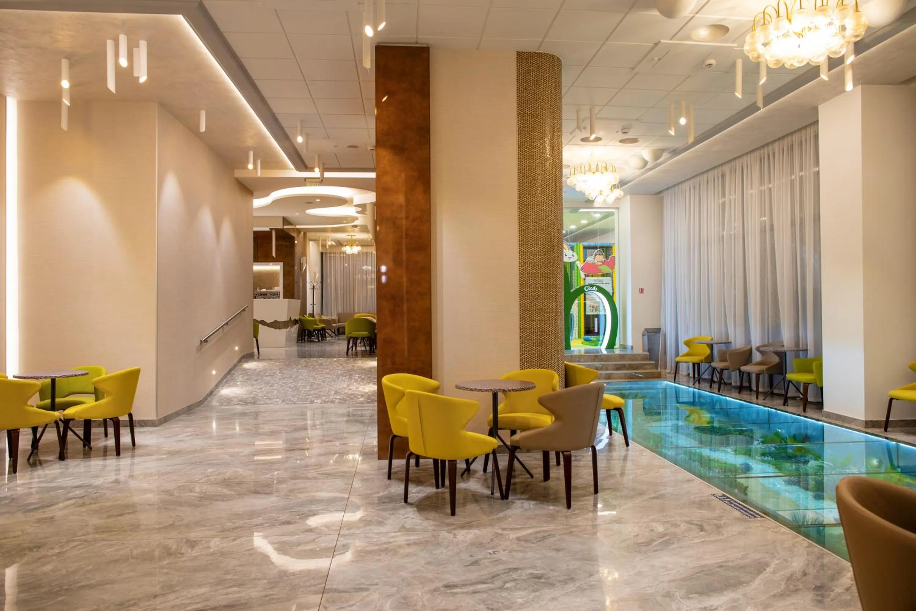 Lobby or reception in Hotel Olanesti & Spa Medical