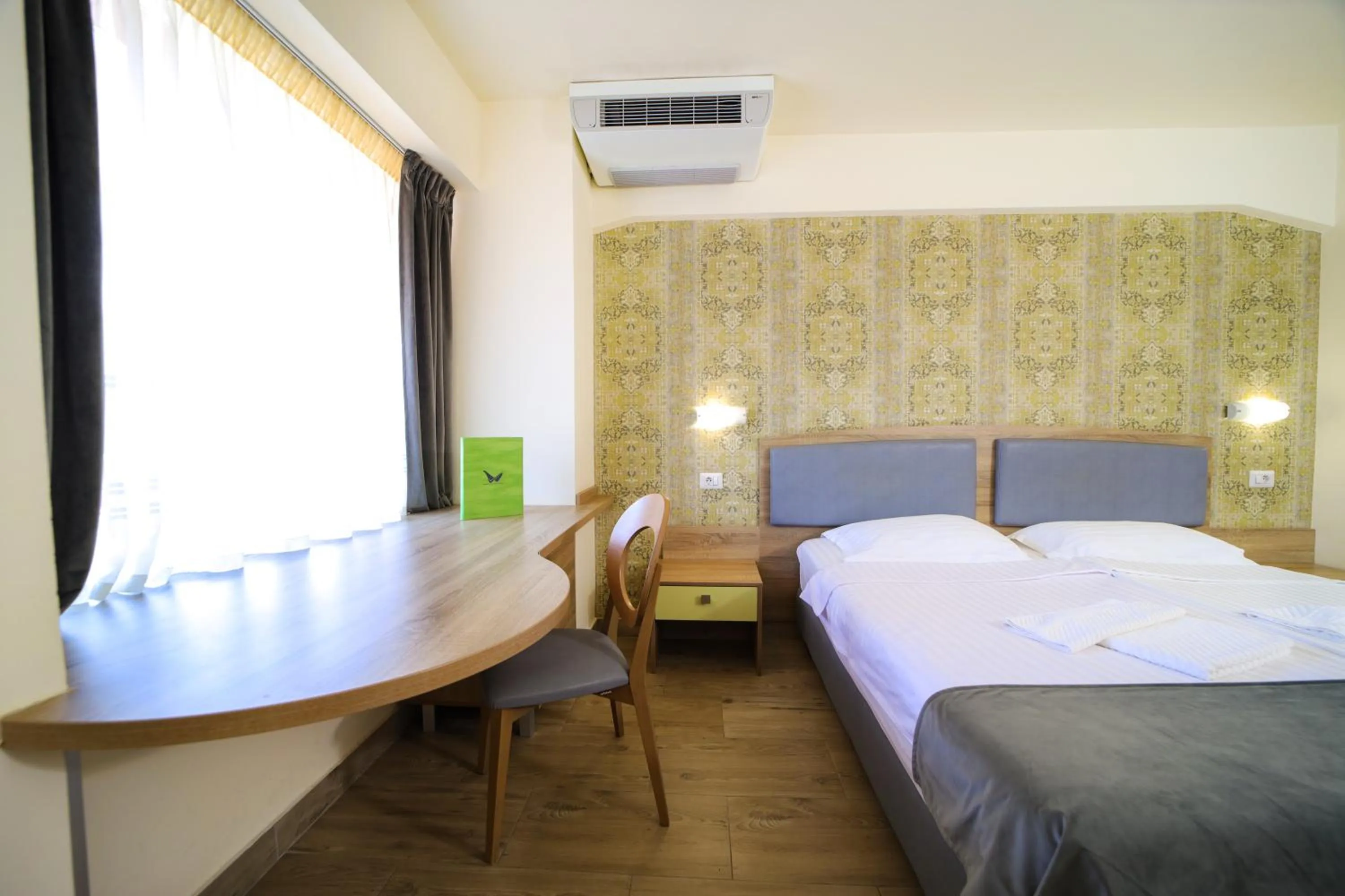 Photo of the whole room, Bed in Hotel Olanesti & Spa Medical