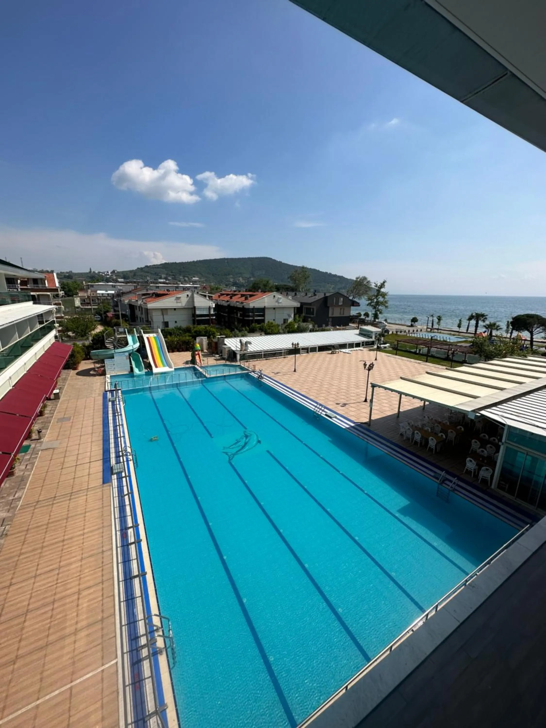 Standard Triple Room with Side Sea View in Ceti̇n Presti̇ge Resort
