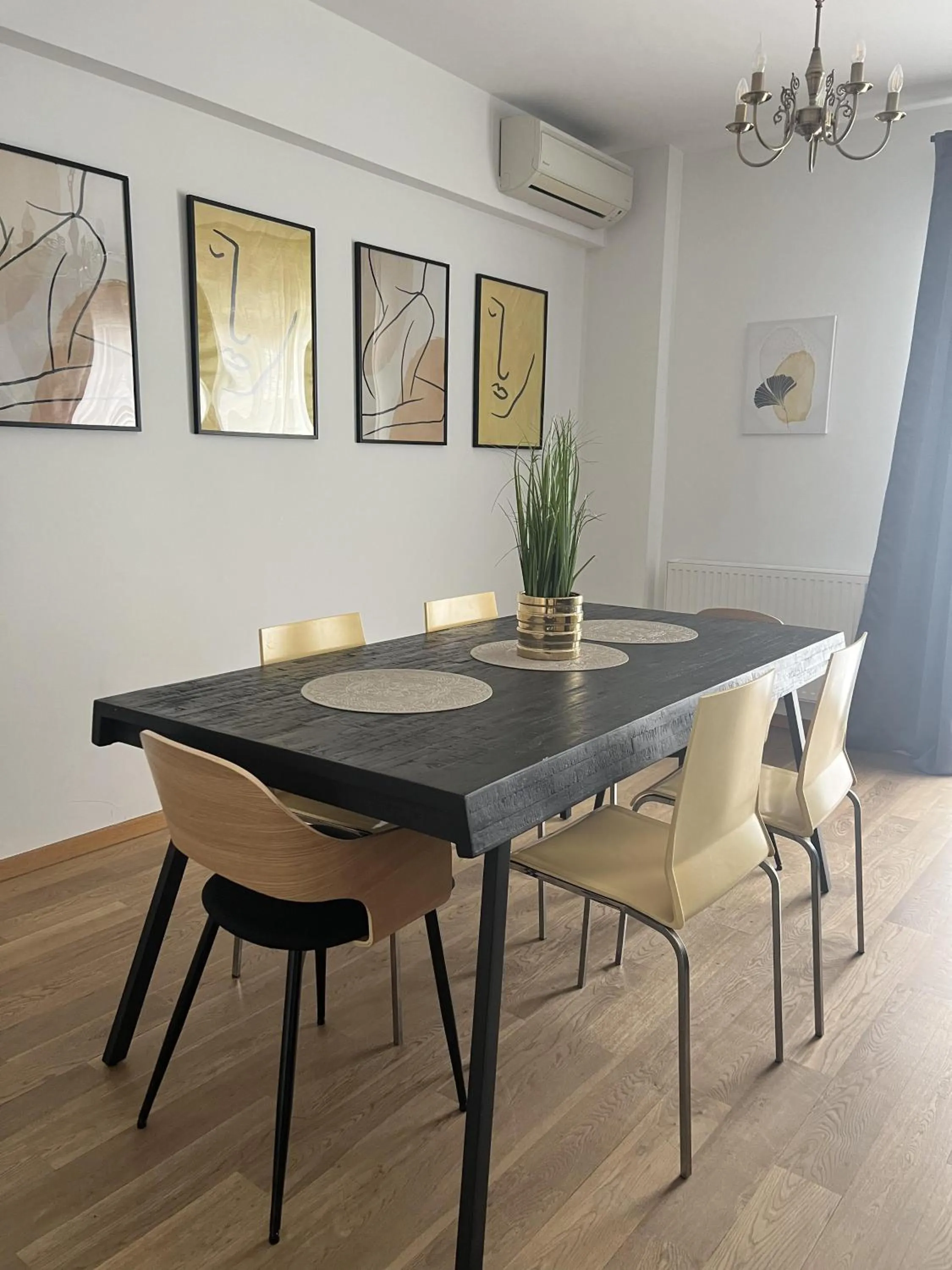 Dining area in Upground Residence Apartments