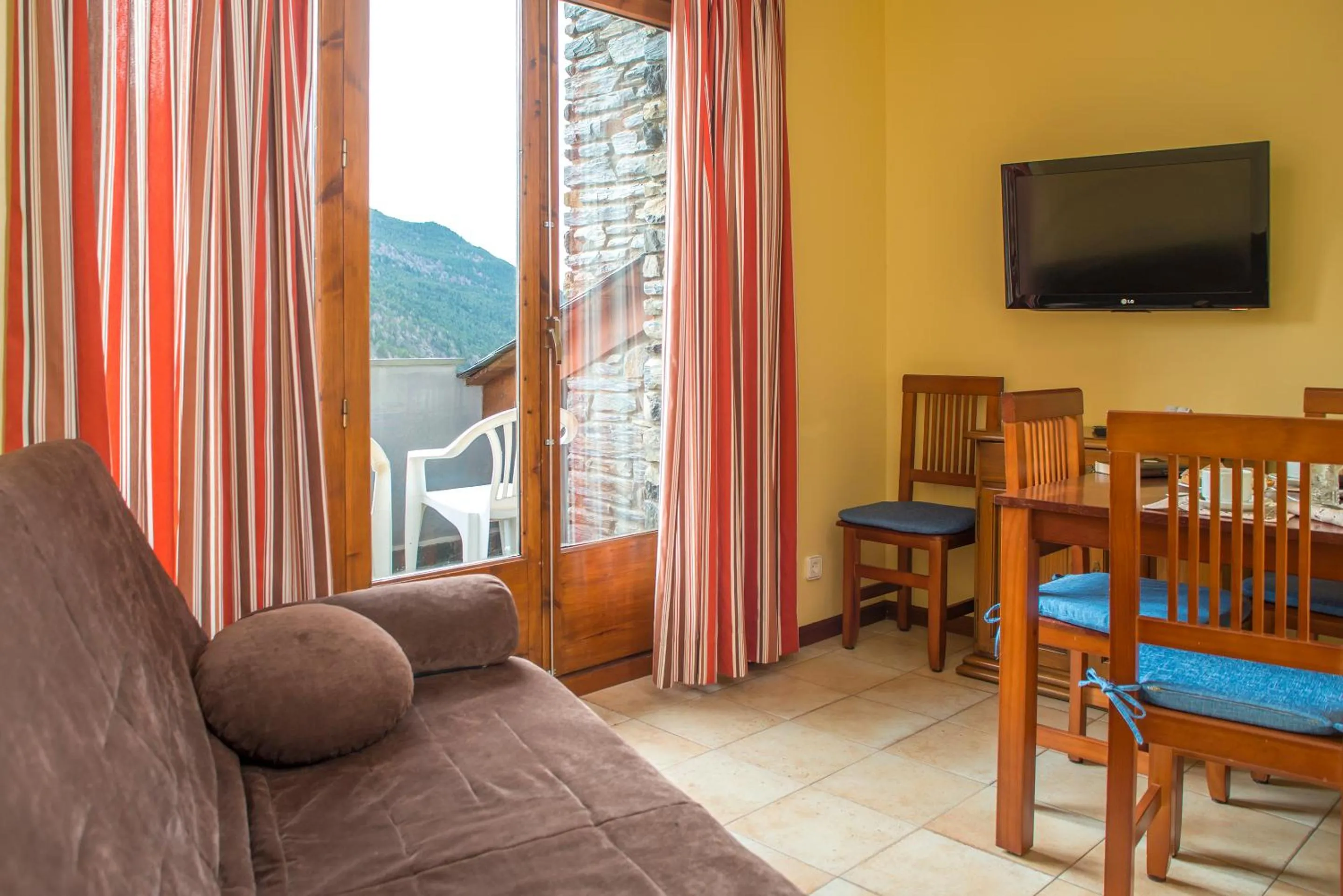 Balcony/Terrace in Apartamentos Ona Dorada el Tarter