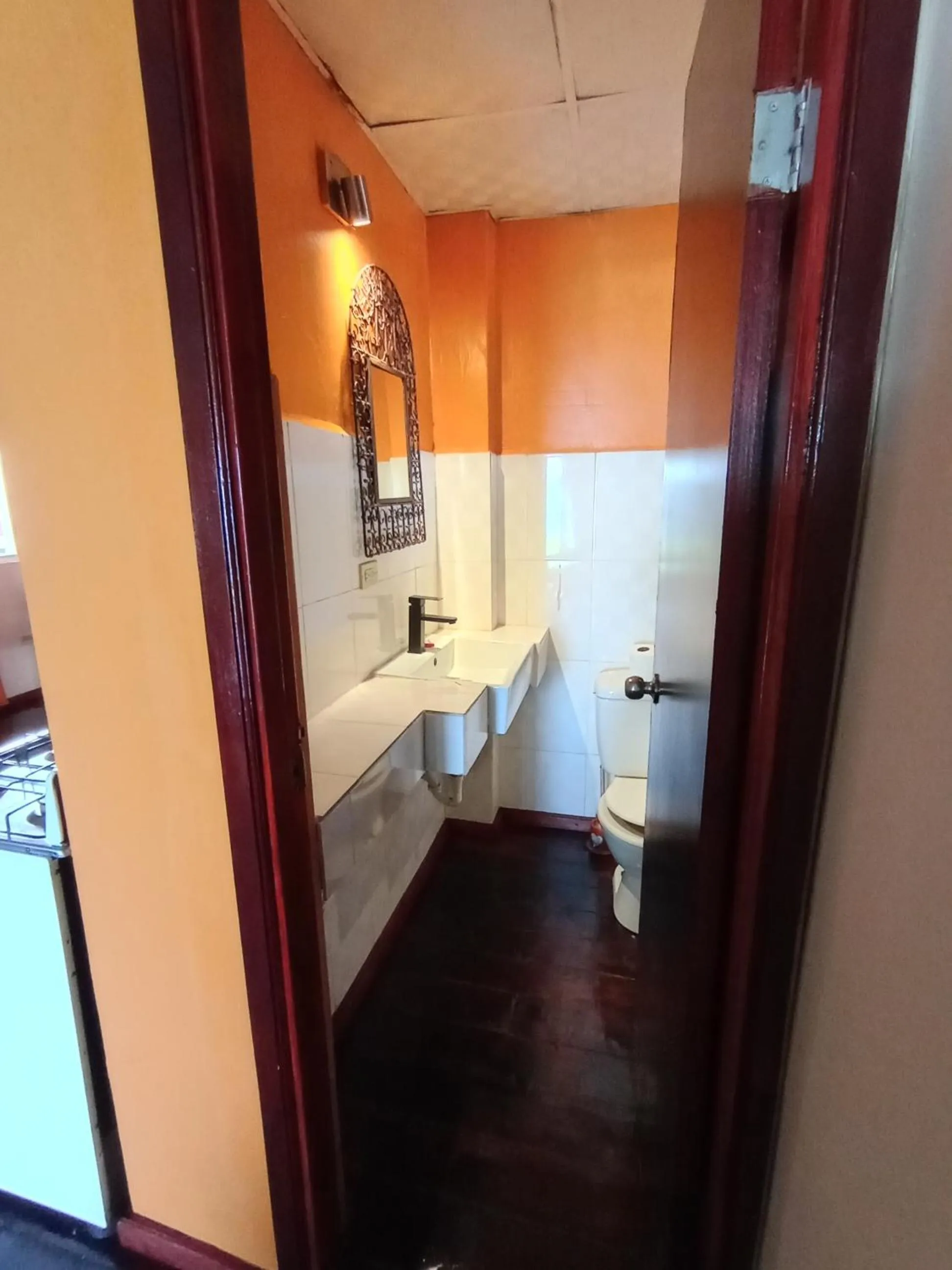 Bathroom in Sun Havens Apartments & Suites