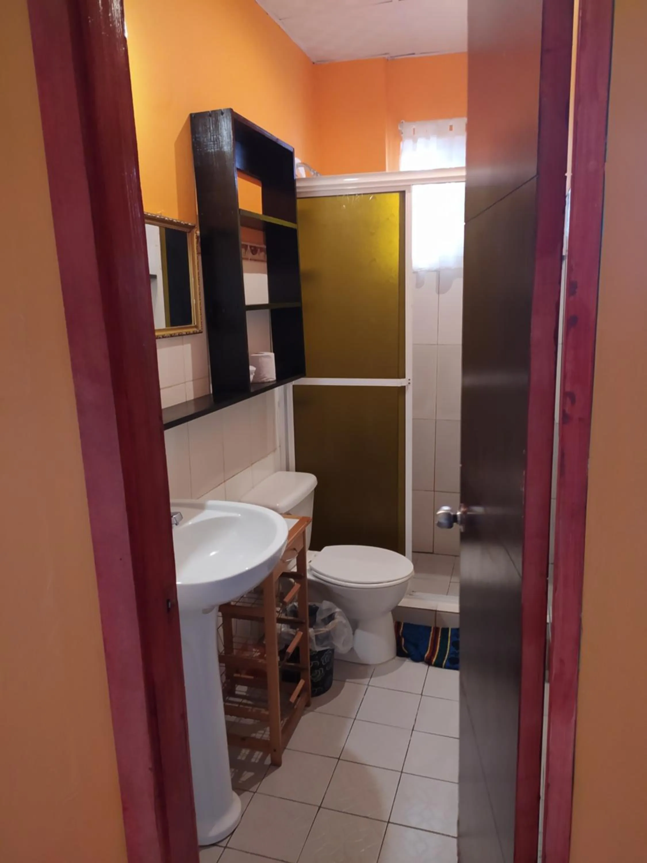 Shower in Sun Havens Apartments & Suites