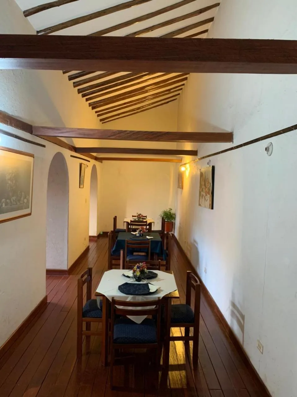 Restaurant/places to eat in Hotel El Cid Plaza Premium