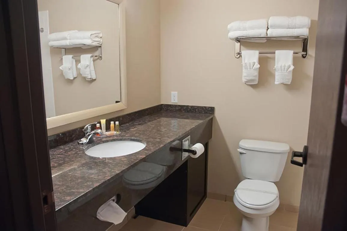 Bathroom in Van Hook Territorial Inn