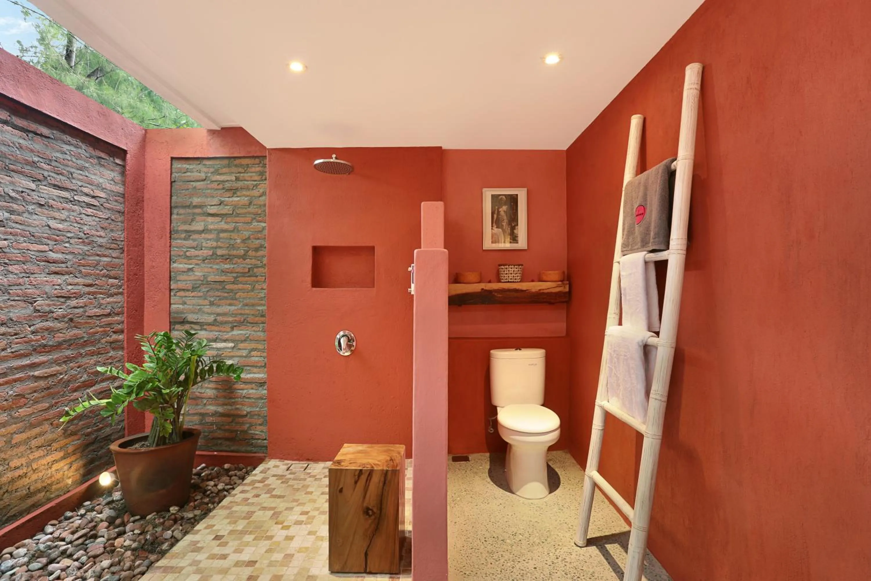 Toilet in PinkCoco Gili Trawangan - Constant Surprises - for Cool Adults Only