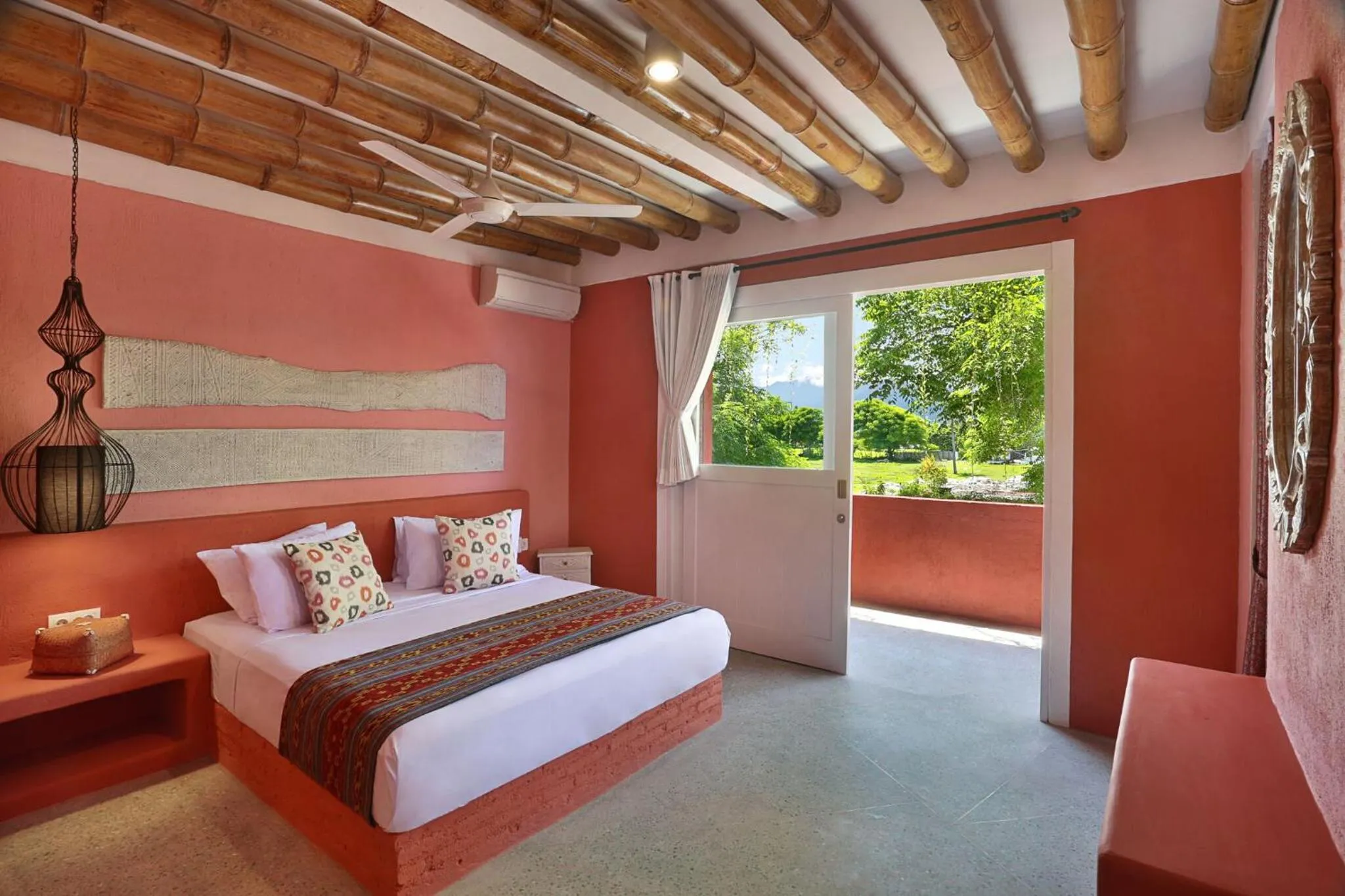 Bed in PinkCoco Gili Trawangan - Constant Surprises - for Cool Adults Only