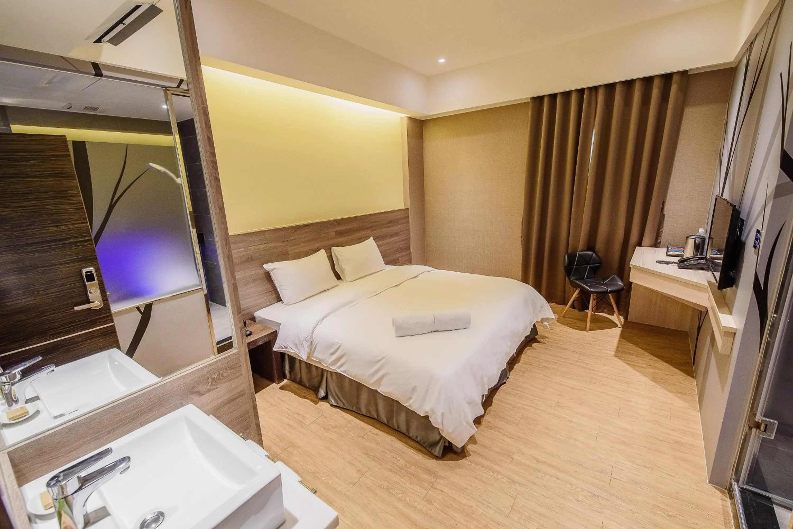 Photo of the whole room, Bed in SIX FUKUN HOTEL