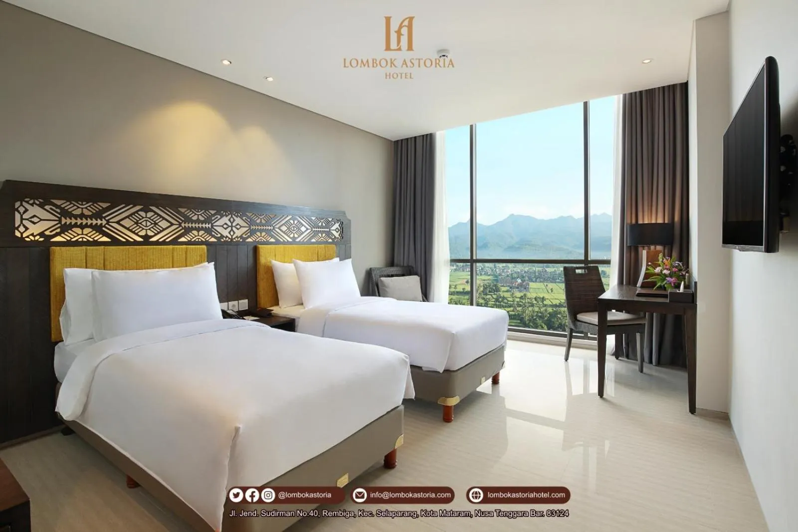 Photo of the whole room, Bed in Lombok Astoria Hotel