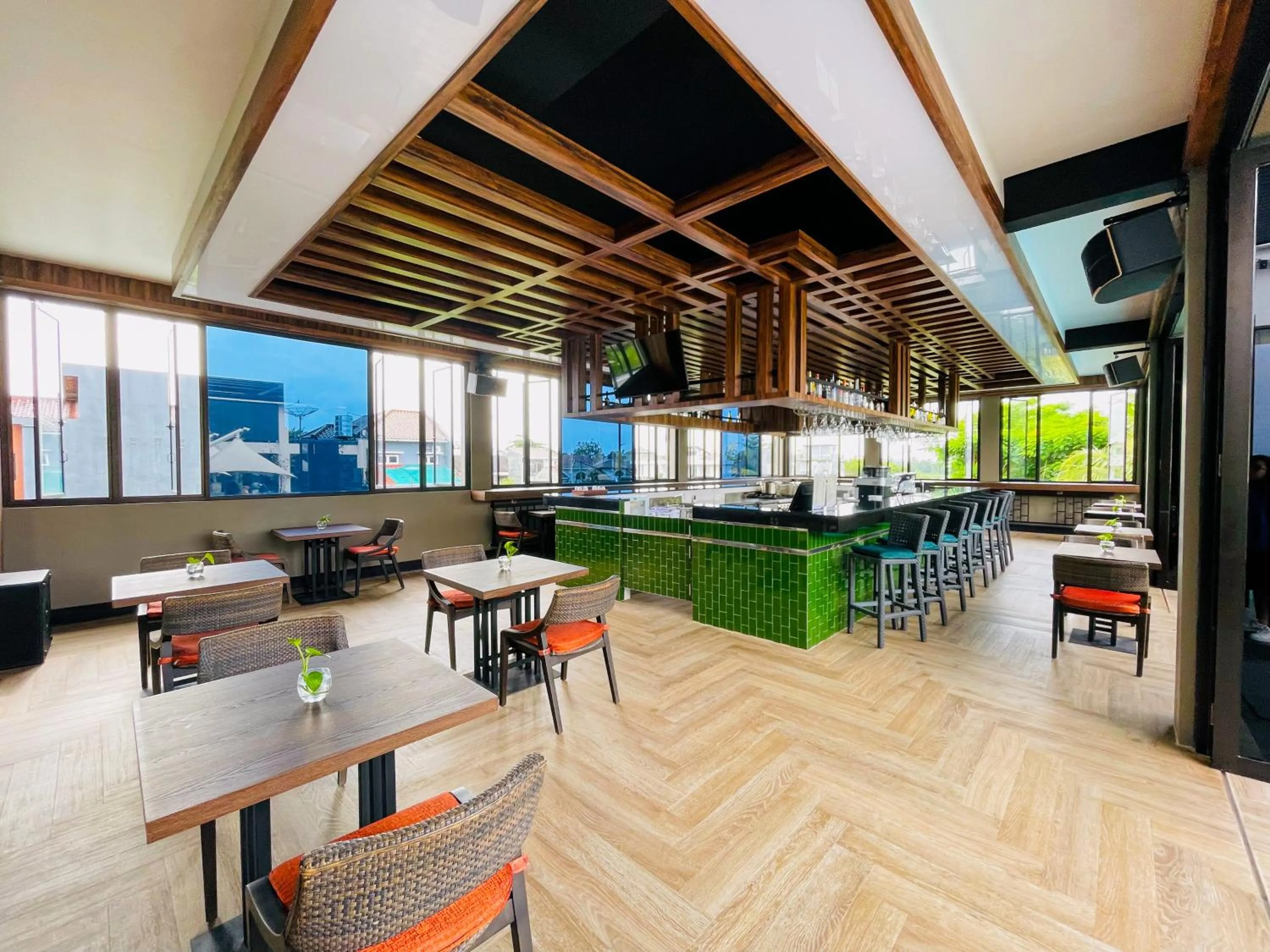 Restaurant/places to eat in Lombok Astoria Hotel